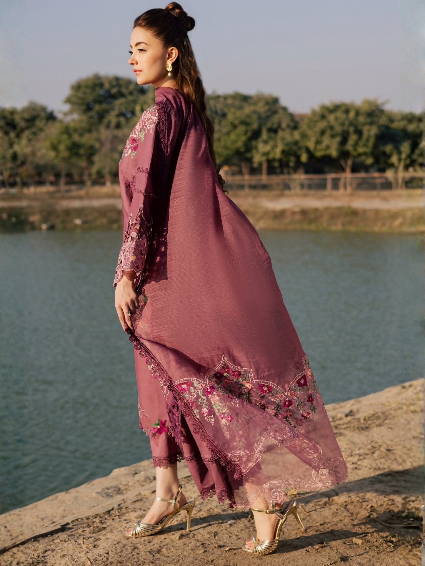 Parishay Summer Queen Vol 2 Lawn Embroidered Unstitched 3-Piece Suit-SQU-03