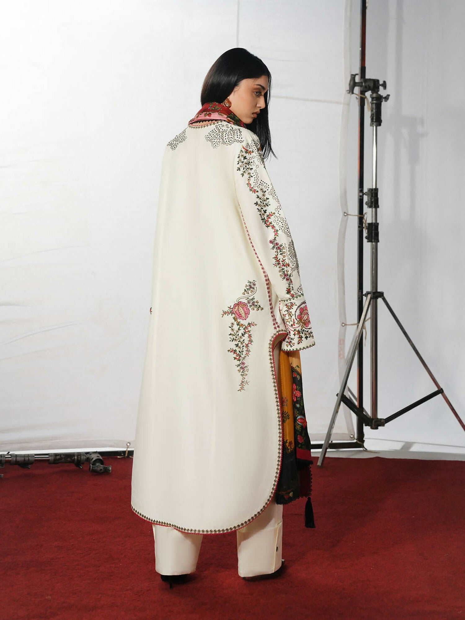 Jugnu by Hussain Rehar The Reserved View SS/Edit I Cotton Embroidered Unstitched 3-Piece Suit-Rasti
