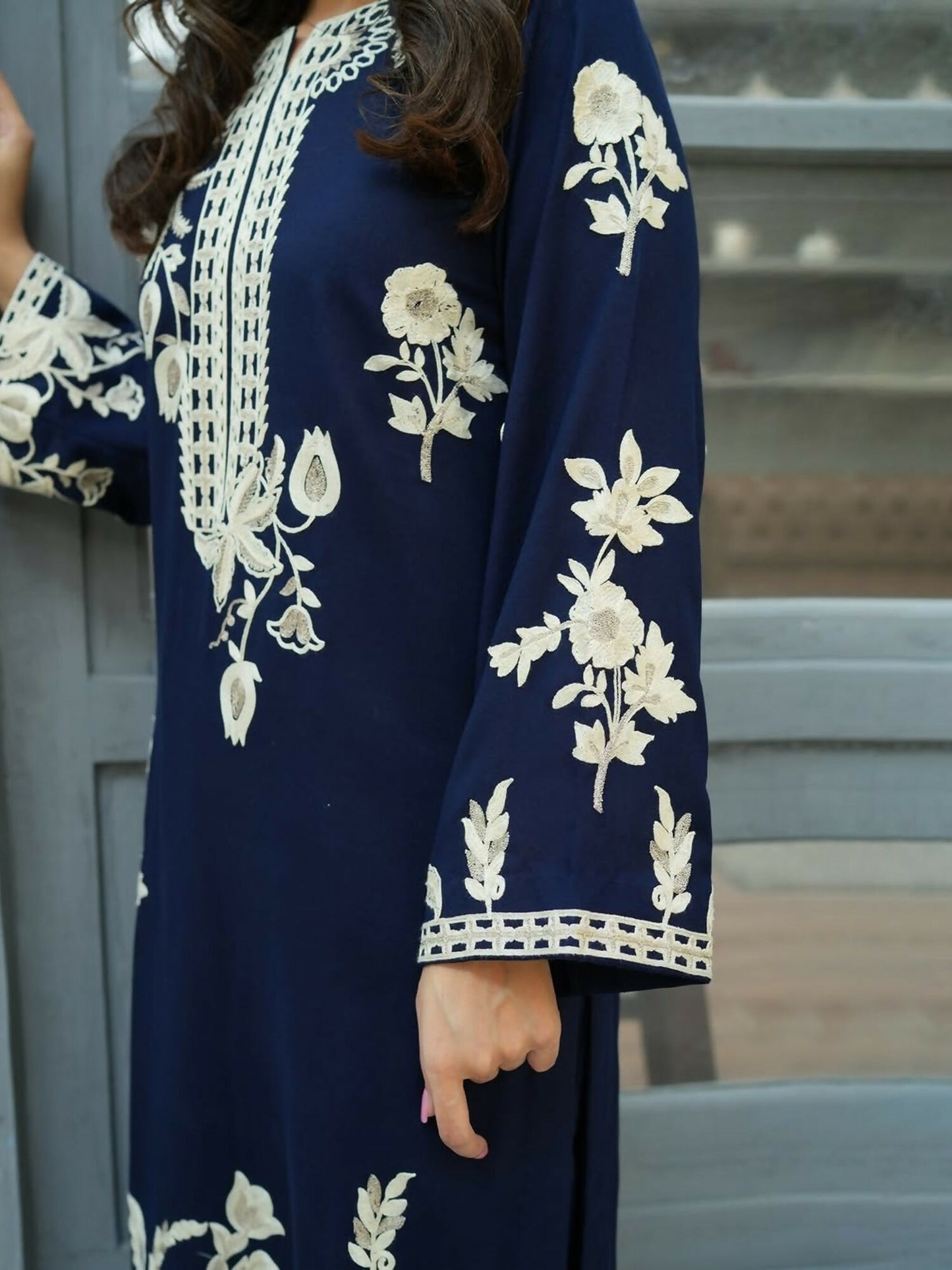 Tawakal Closet Linen Embroidered Stitched 3-Piece Suit-Izna