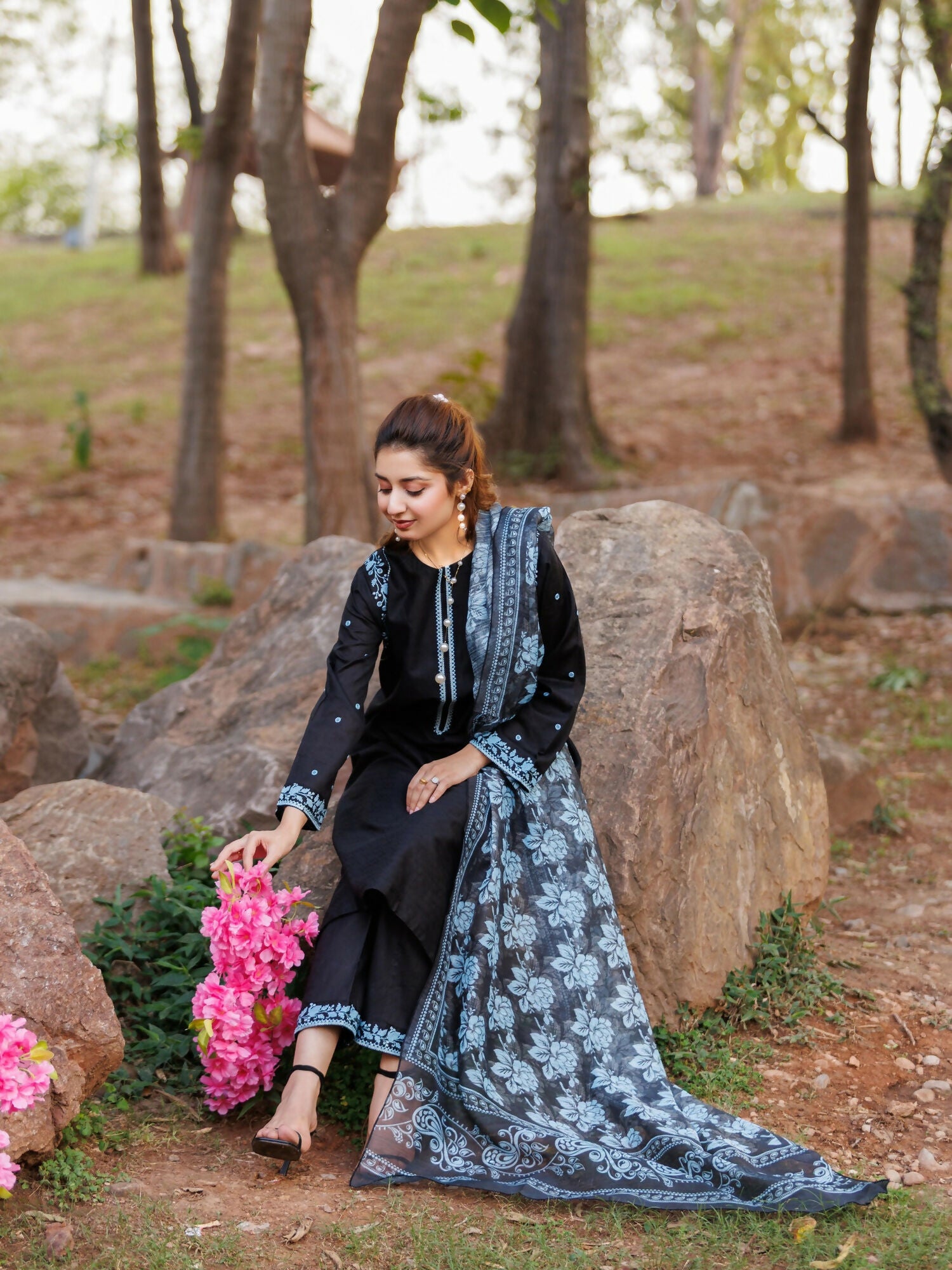 MAK Fashion Doria Cotton Lawn Embroidered Stitched 3-Piece Suit-Moonlight