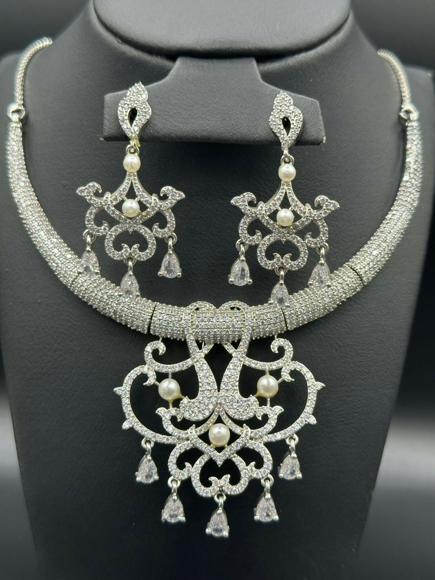 H&A Jewellery One Carat Silver Rhodium Plated Jewellery Set