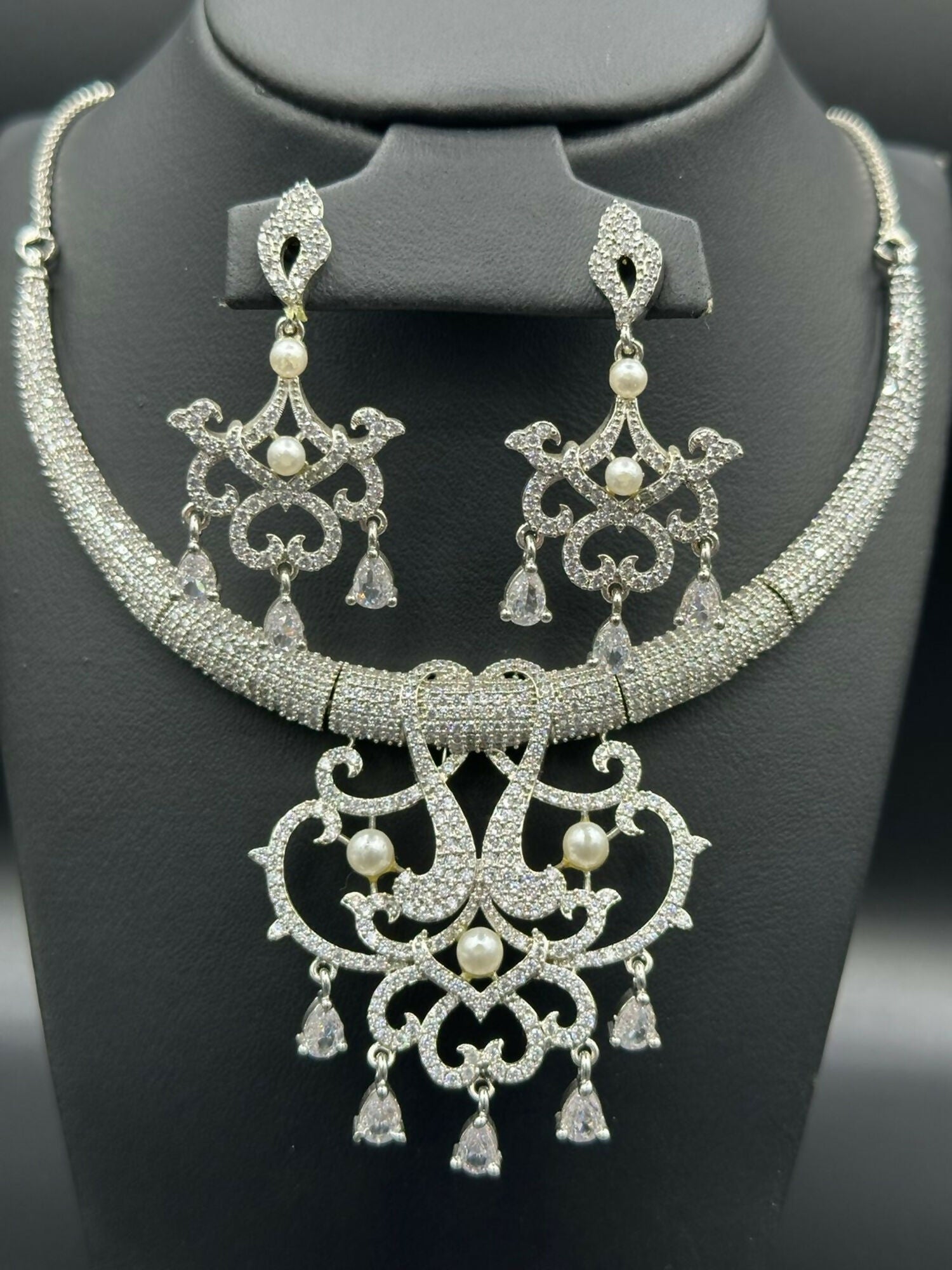 H&A Jewellery One Carat Silver Rhodium Plated Jewellery Set