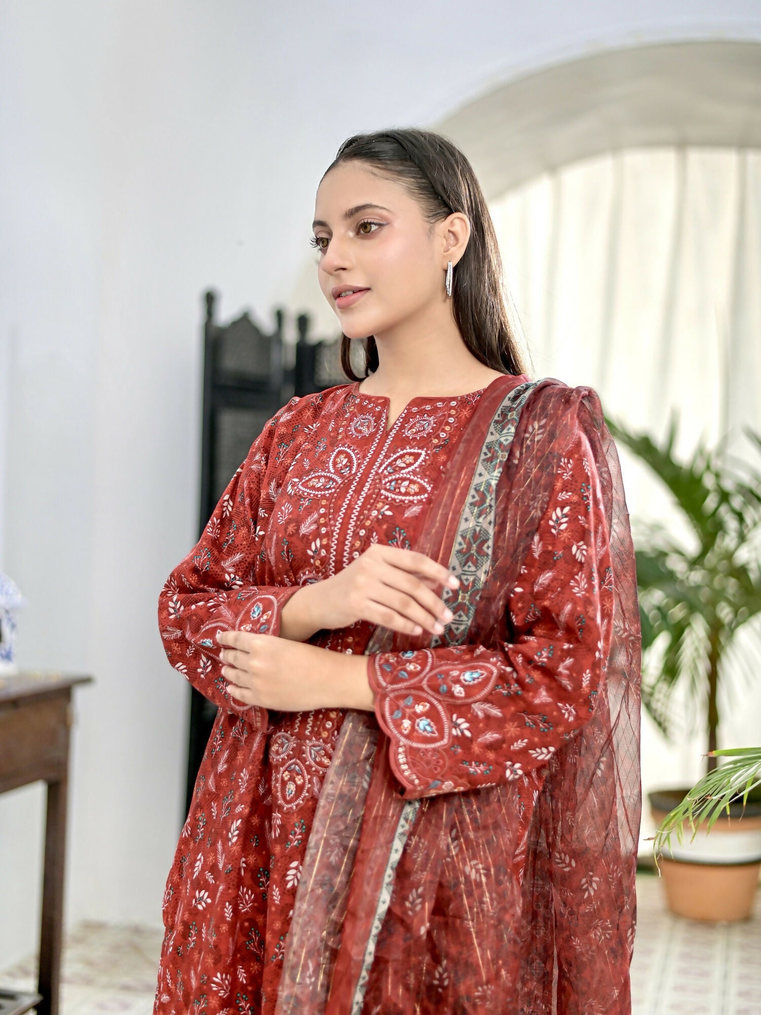 MAK Fashion Lawn Embroidered Stitched 3-Piece Suit-Saibah
