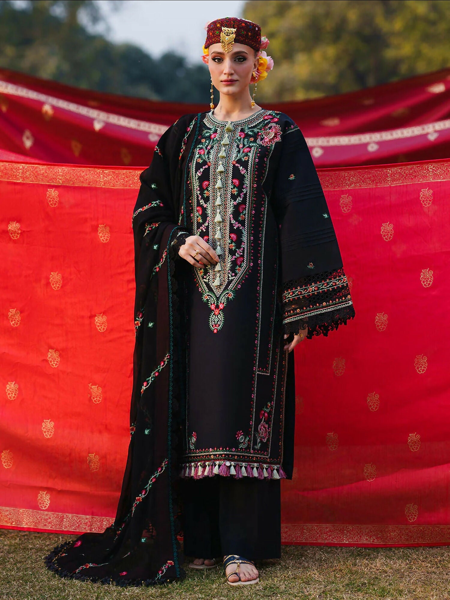 Mahnur Gul Luxury Lawn'26 Embroidered Unstitched 3-Piece Suit-G-013