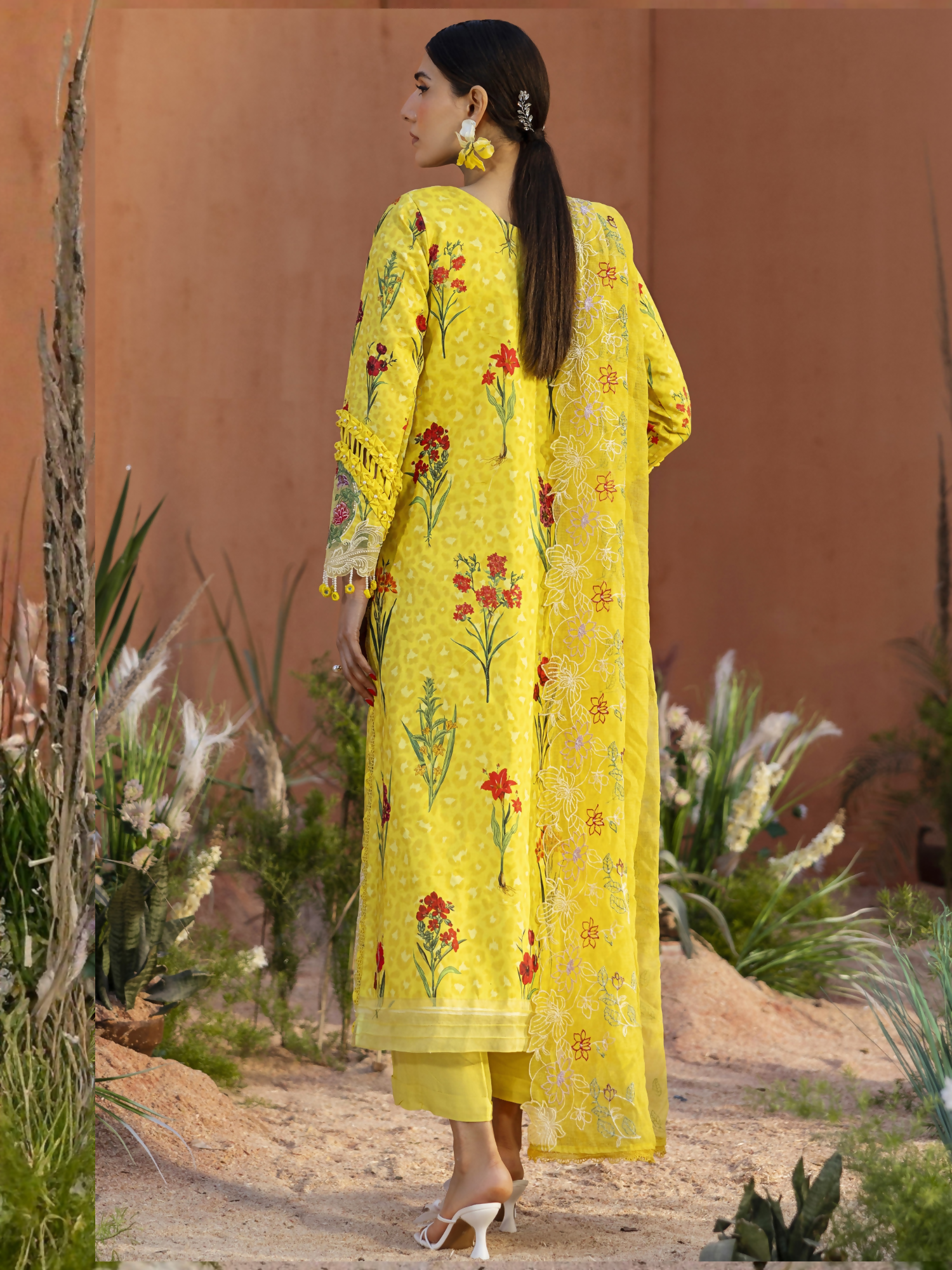 Parishay Ivy Bloom'26 Lawn Embroidered Unstitched 3-Piece Suit-IB-09