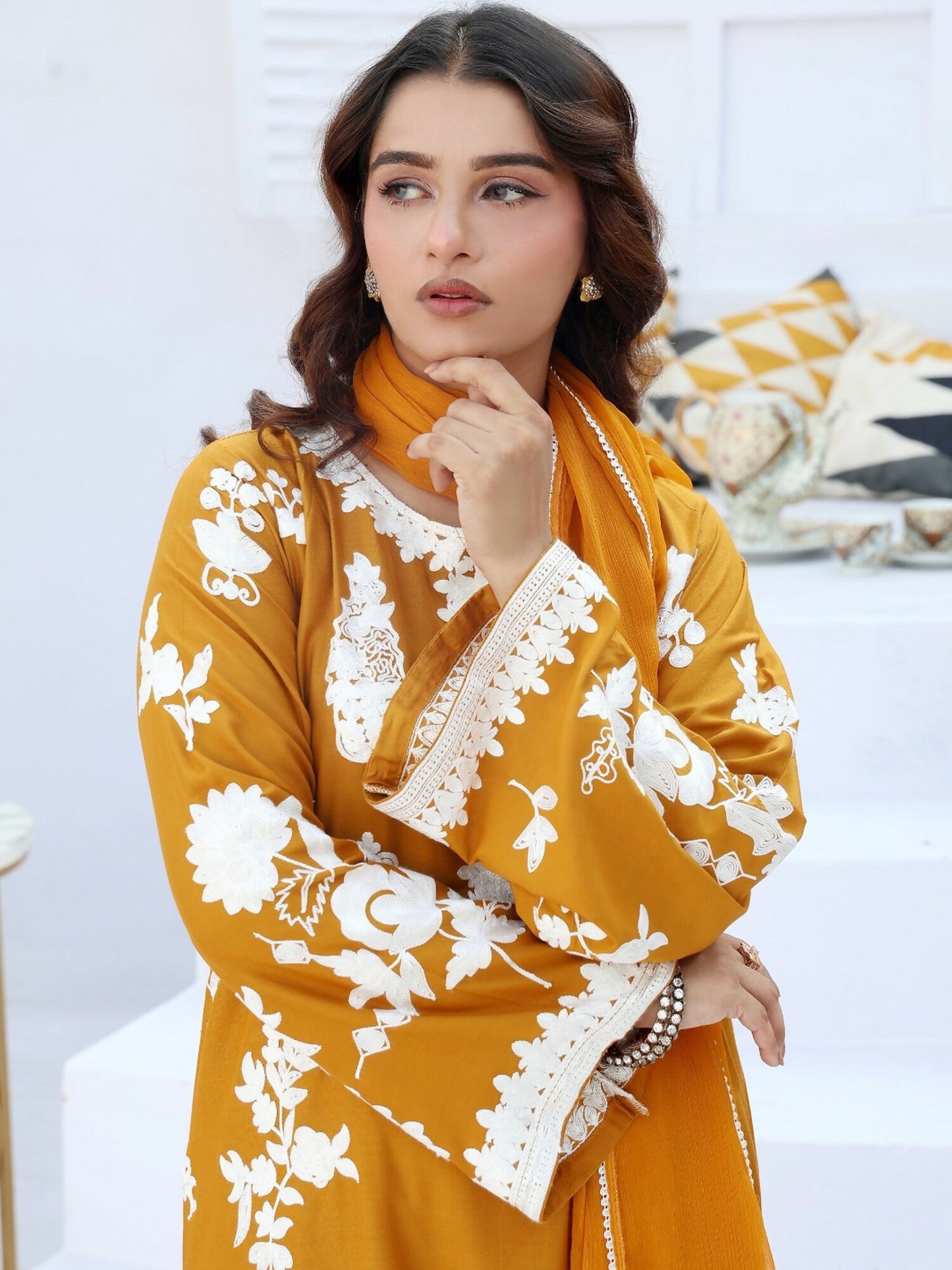 RB Pret & Couture Linen Embroidered Stitched 3-Piece Suit-02