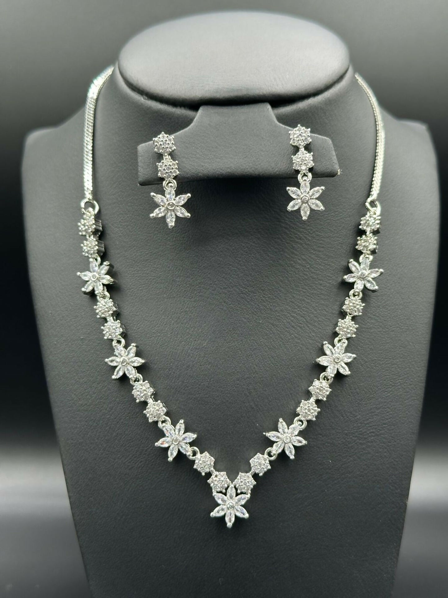 H&A Jewellery One Carat Silver Rhodium Plated Jewellery Set