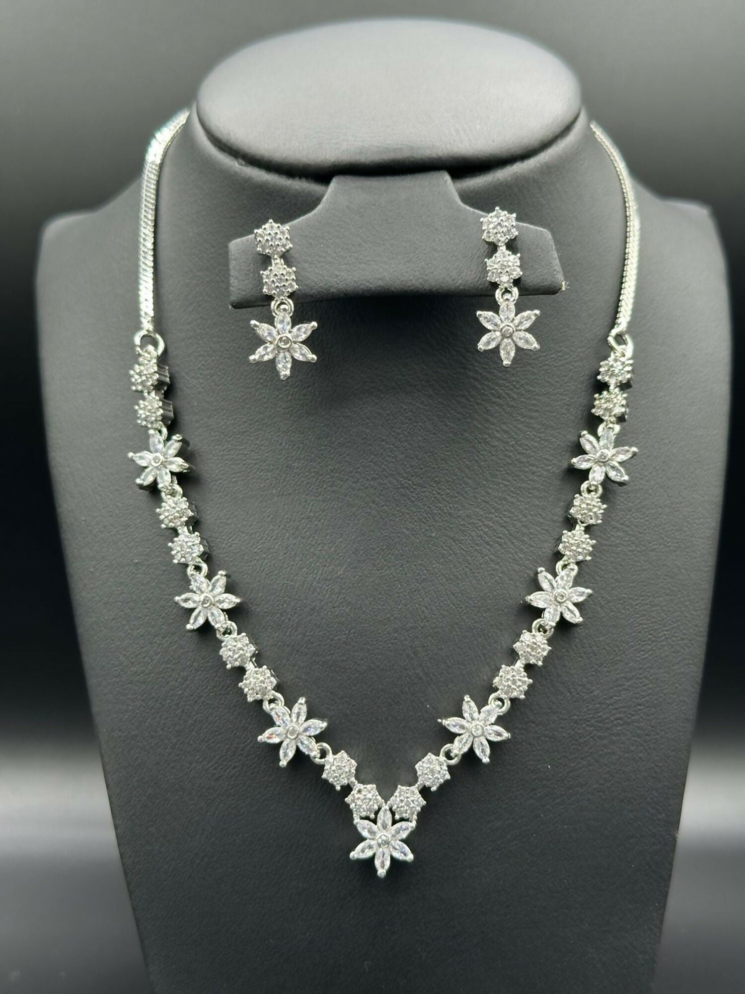 H&A Jewellery One Carat Silver Rhodium Plated Jewellery Set