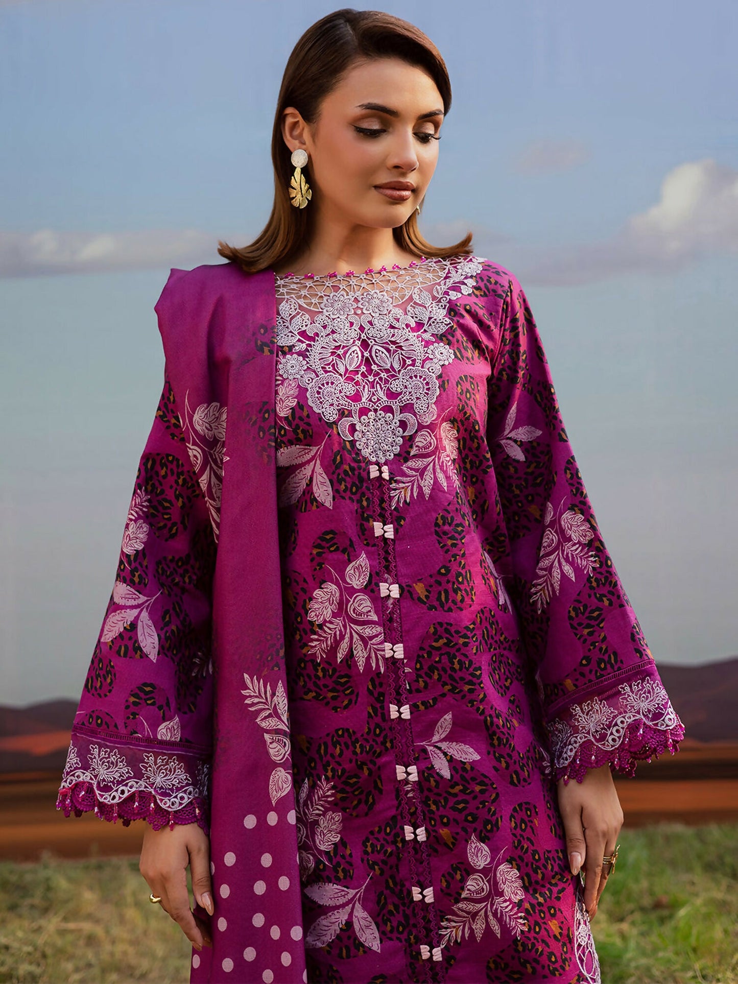 Parishay Rang e Sarma Khaddar Embroidered Unstitched 3-Piece Suit-SAR-09