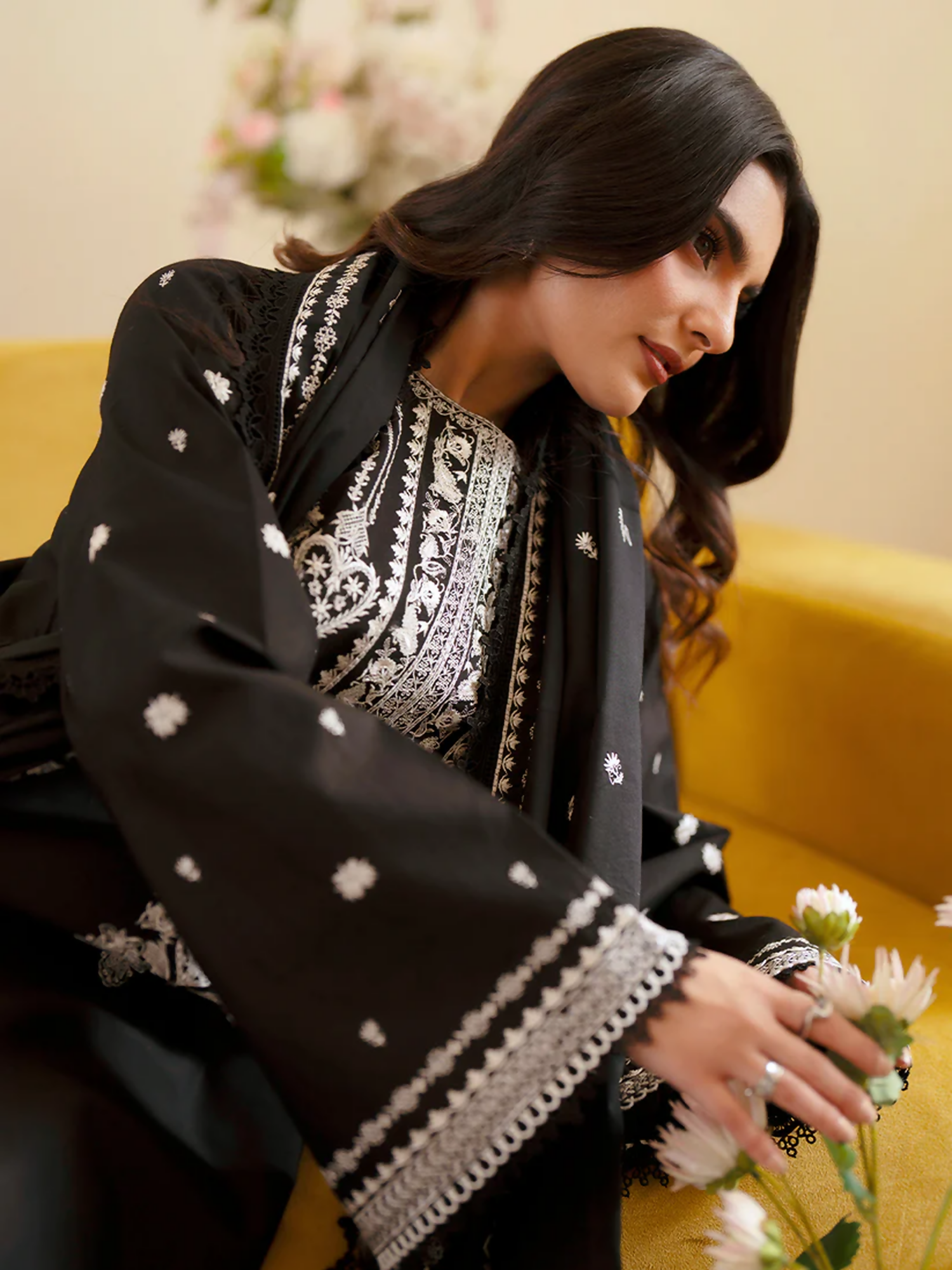Mahnur Ember Lawn Embroidered Stitched 3-Piece Suit-EM-006