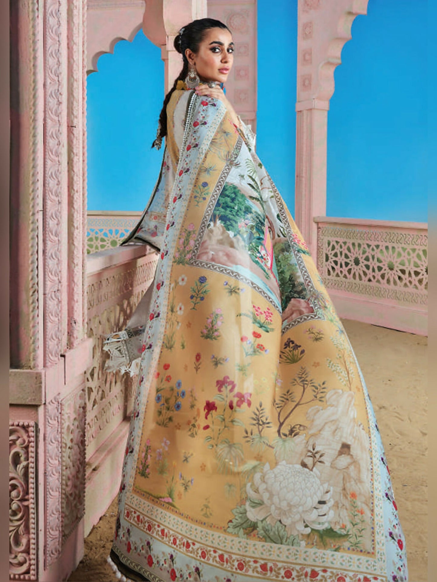 wardha-saleem-embroidered-lawn-suits-unstitched-3-piece-d-07-gulmohar-summer-collection_3_blur