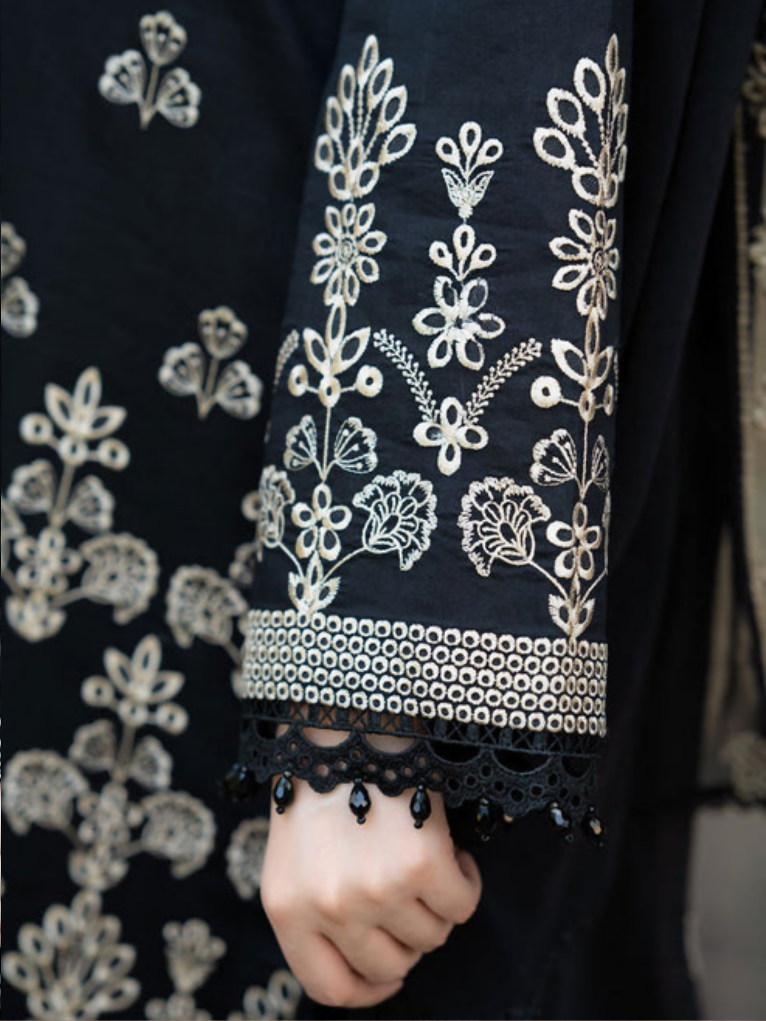 Tawakal Closet Cotton Embroidered Stitched 3-Piece Suit-Black