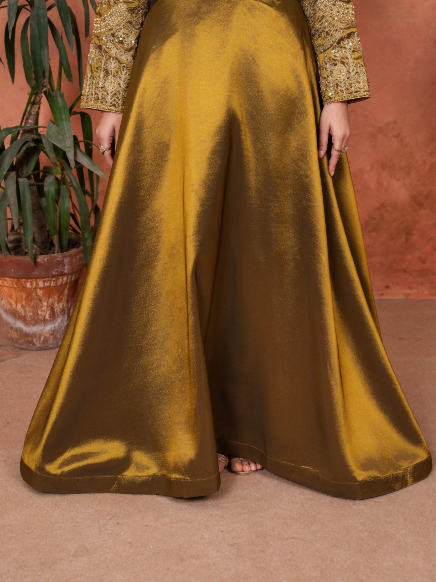 Stylish Collection Majeste Silk Embroidered Maxi-Zuri Golden
