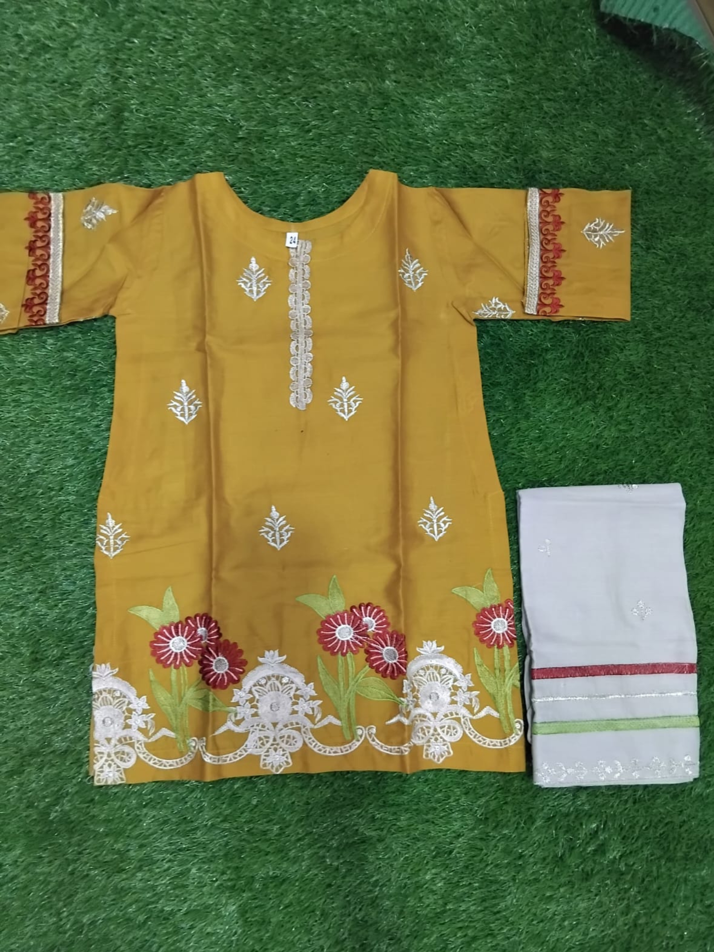 Yellow Bin Shaukat Pima Lawn Embroidered Stitched 2-Piece Suit