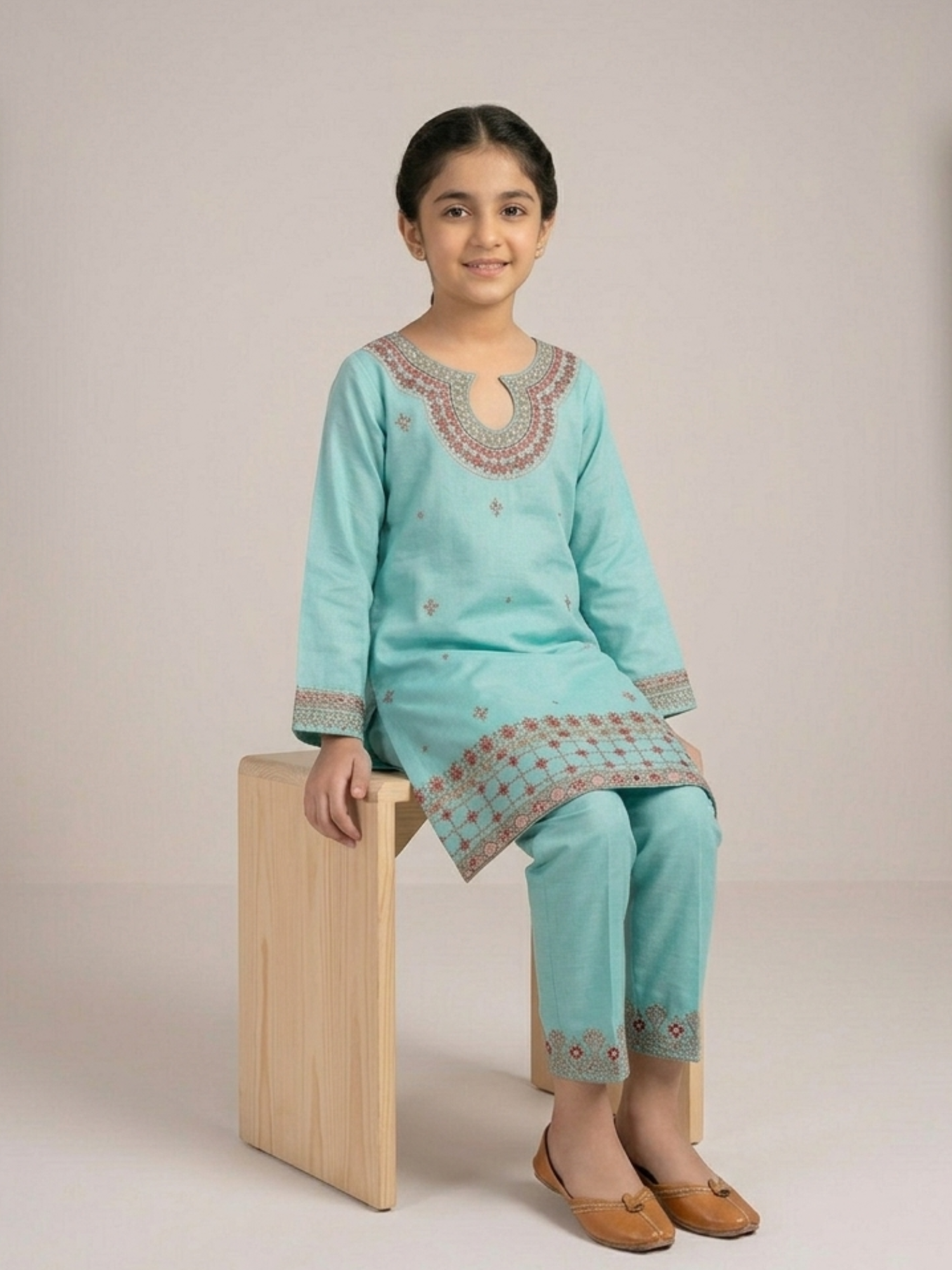 Cyan Bin Shaukat Pima Lawn Embroidered Stitched 2-Piece Suit