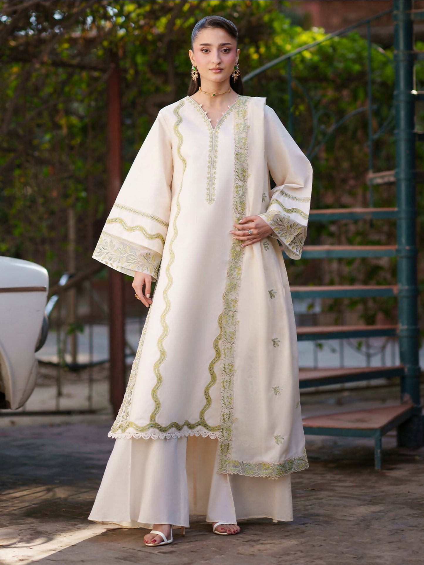 Mahnur Fiona Lawn'26 Embroidered Unstitched 3-Piece Suit-F-03
