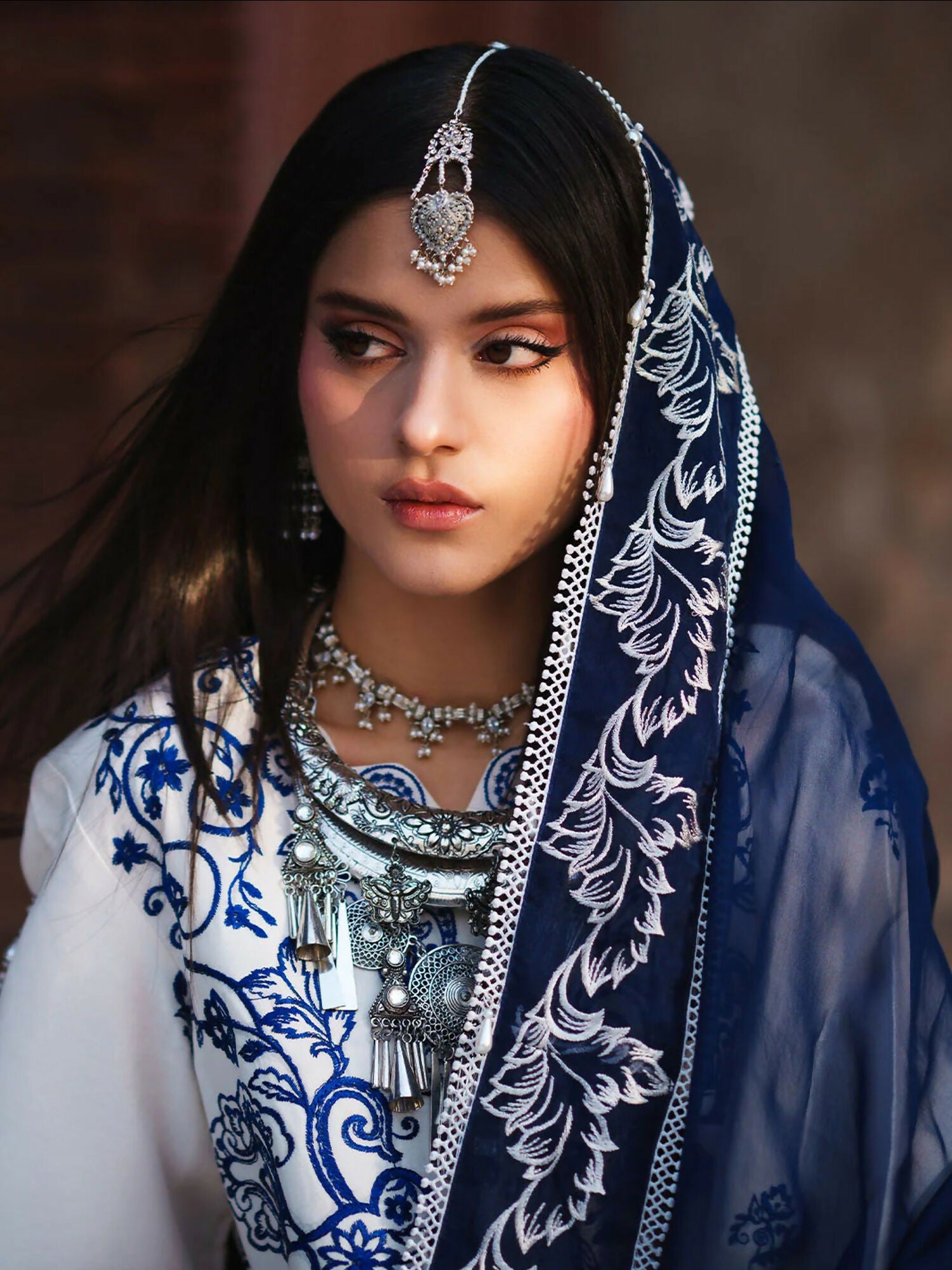 Mahnur Gul Luxury Lawn'26 Embroidered Unstitched 3-Piece Suit-G-008