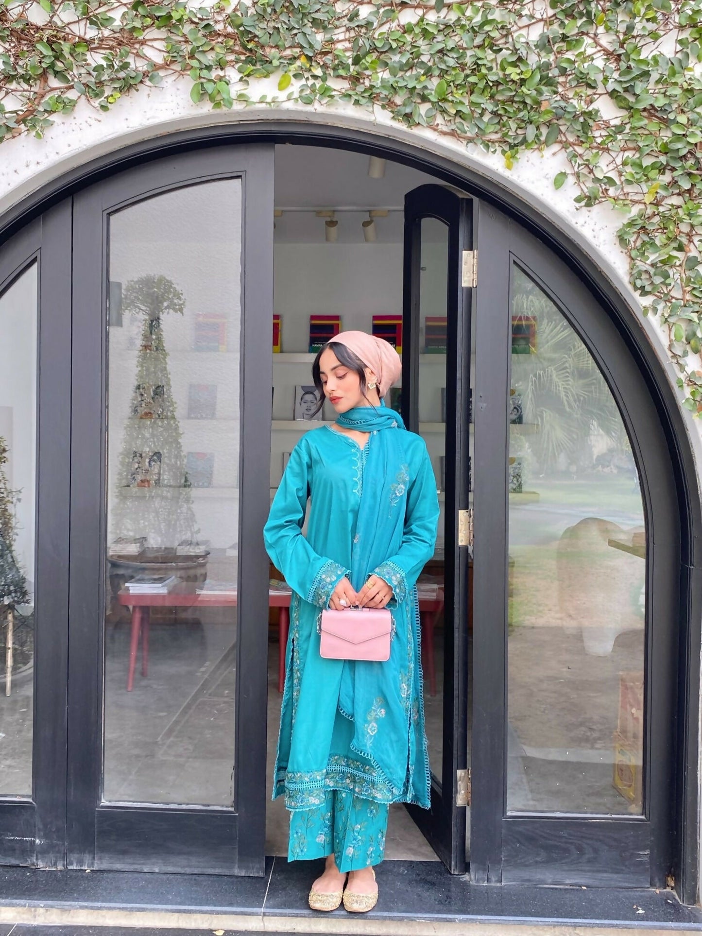 Mannat Clothing Lawn Embroidered Stitched Suit-Zenia