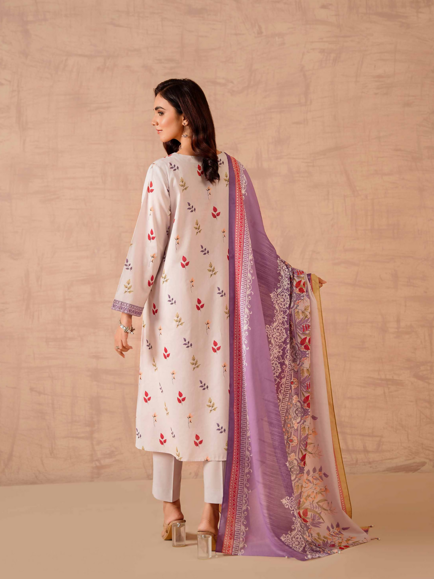 Nishat Viscose Lawn Printed Unstitched 3-Piece Suit-42301783-R