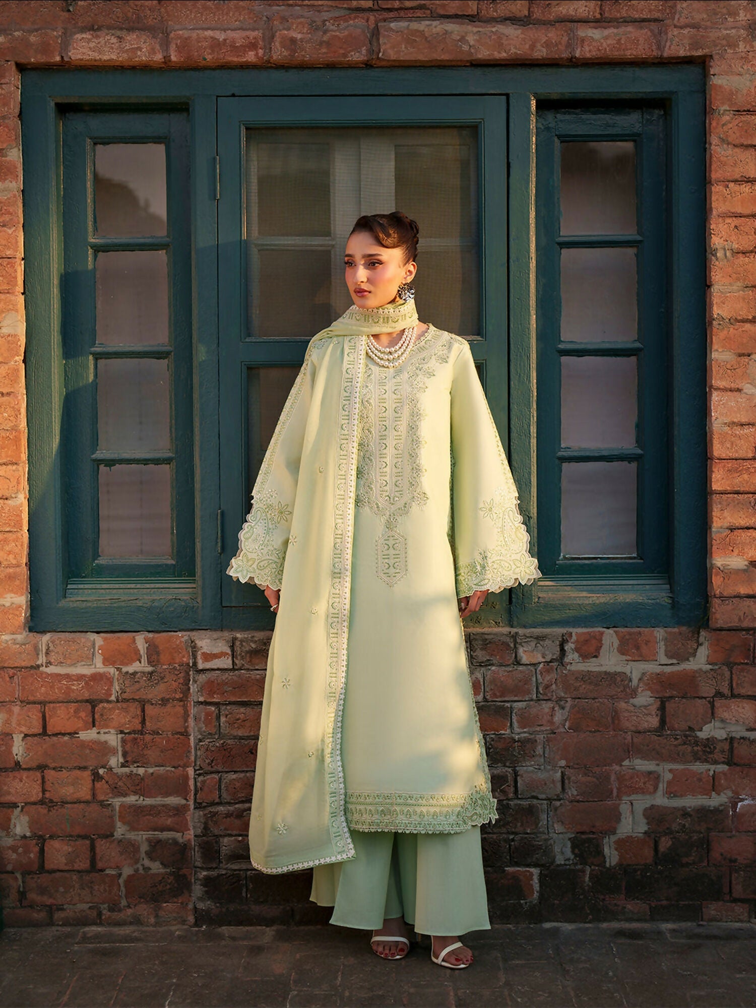 Mahnur Fiona Lawn'26 Embroidered Unstitched 3-Piece Suit-F-14