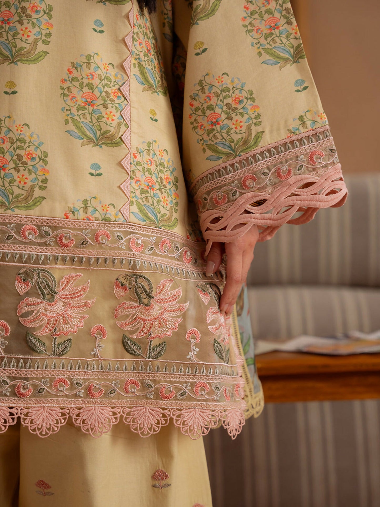 Joolie By Saira Rizwan Lawn Embroidered Unstitched 3-Piece Suit-Nerdia-A-SRL25-02