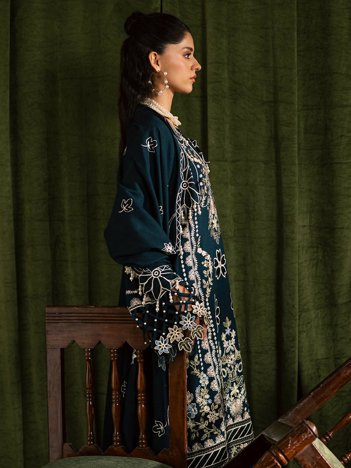 Mahnur Kaia Slub Linen Embroidered Stitched 3-Piece Suit-K- 07
