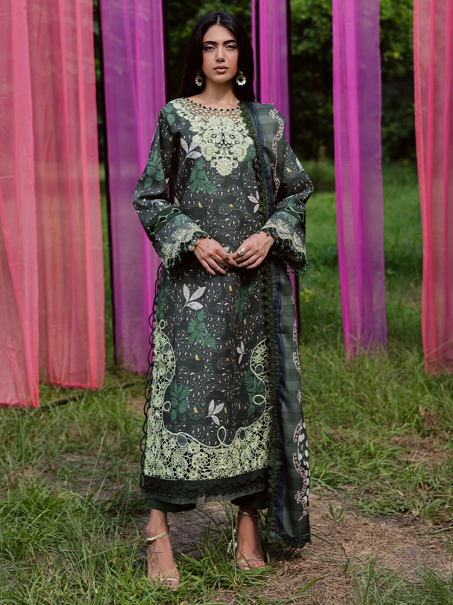 Parishay Rang e Sarma Khaddar Embroidered Stitched 3-Piece Suit-SAR-10