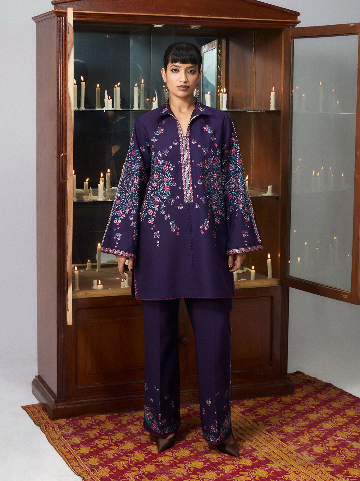 Jugnu by Hussain Rehar Khaddar Pret’26 Wool Embroidered Scarf-Layan
