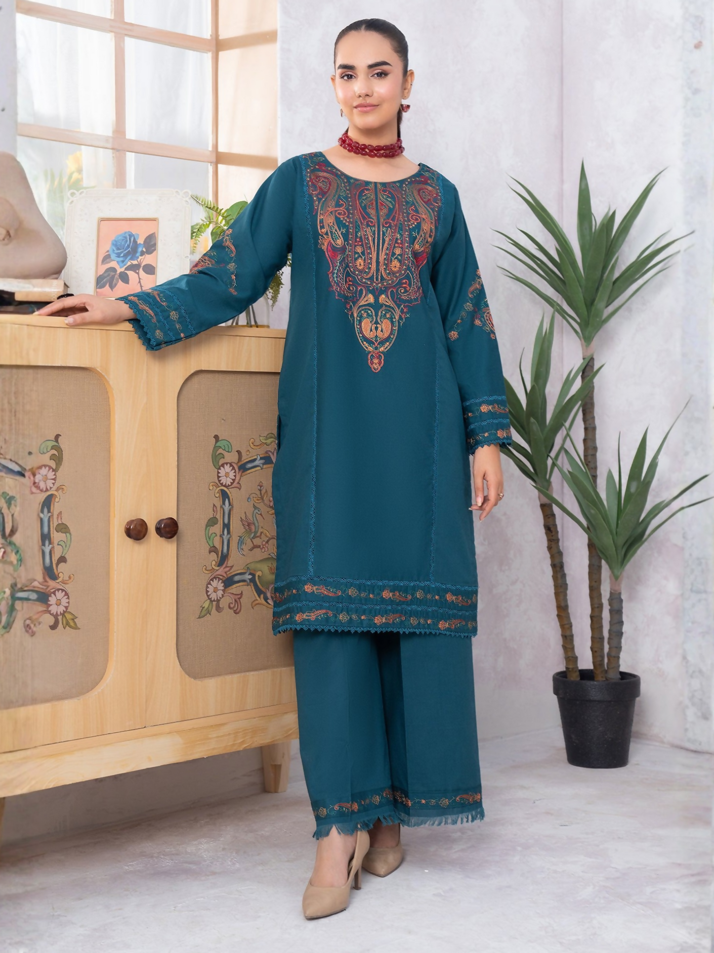 Panache Apparel Winter Basics Khaddar Embroidered Stitched 3-Piece Suit-Empress