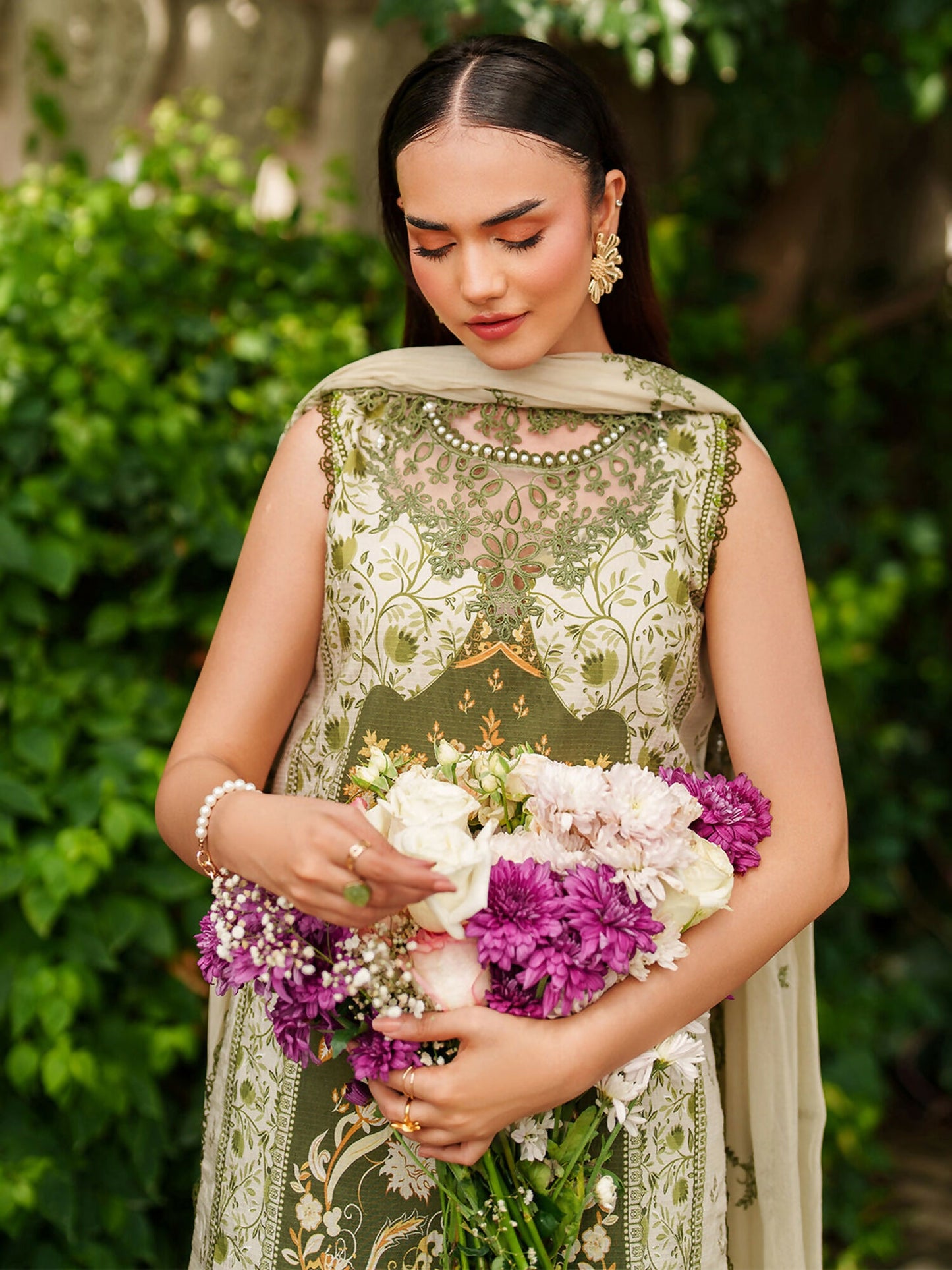 Parishay Ivy Bloom Viscose Embroidered Stitched 3-Piece Suit-IW-03