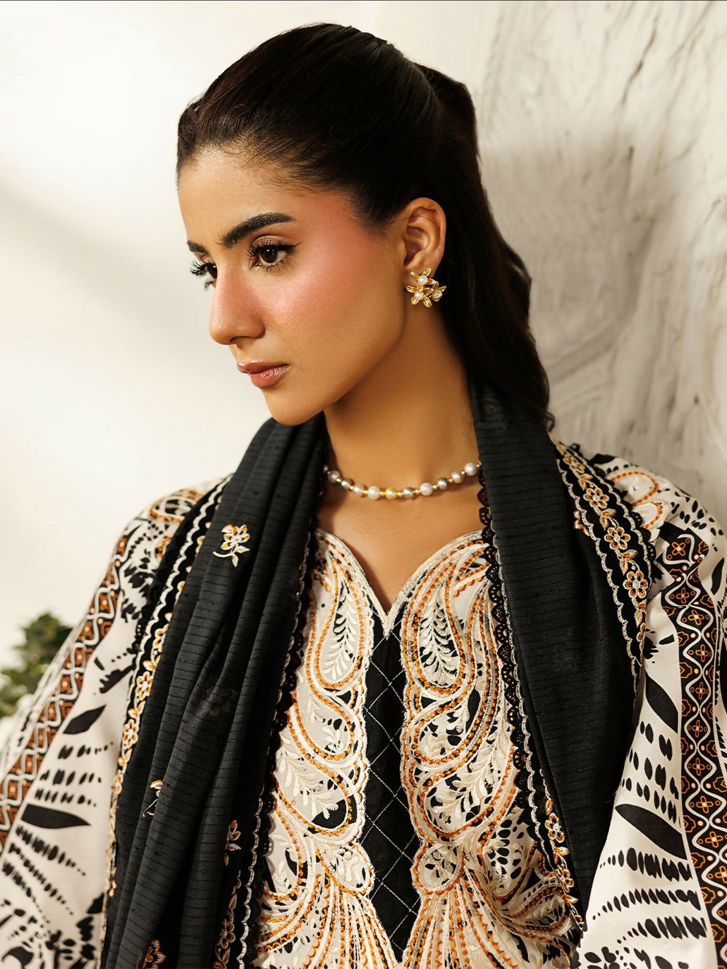 Mahnur Leila Lawn'26 Embroidered Stitched 3-Piece Suit-L-08