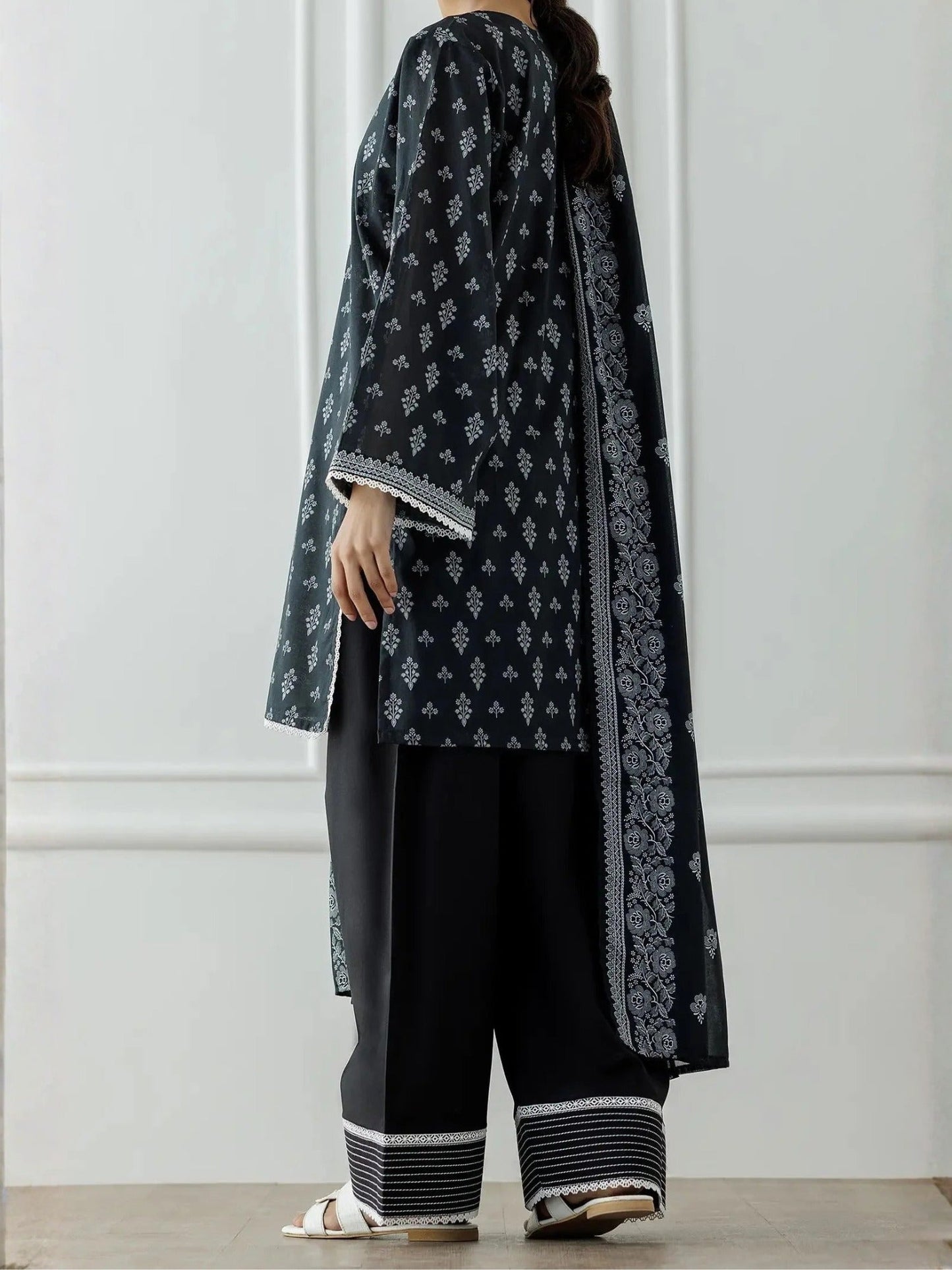 Black -Orient Lawn Printed Unstitched 3-Piece Suit-OTL-25-030