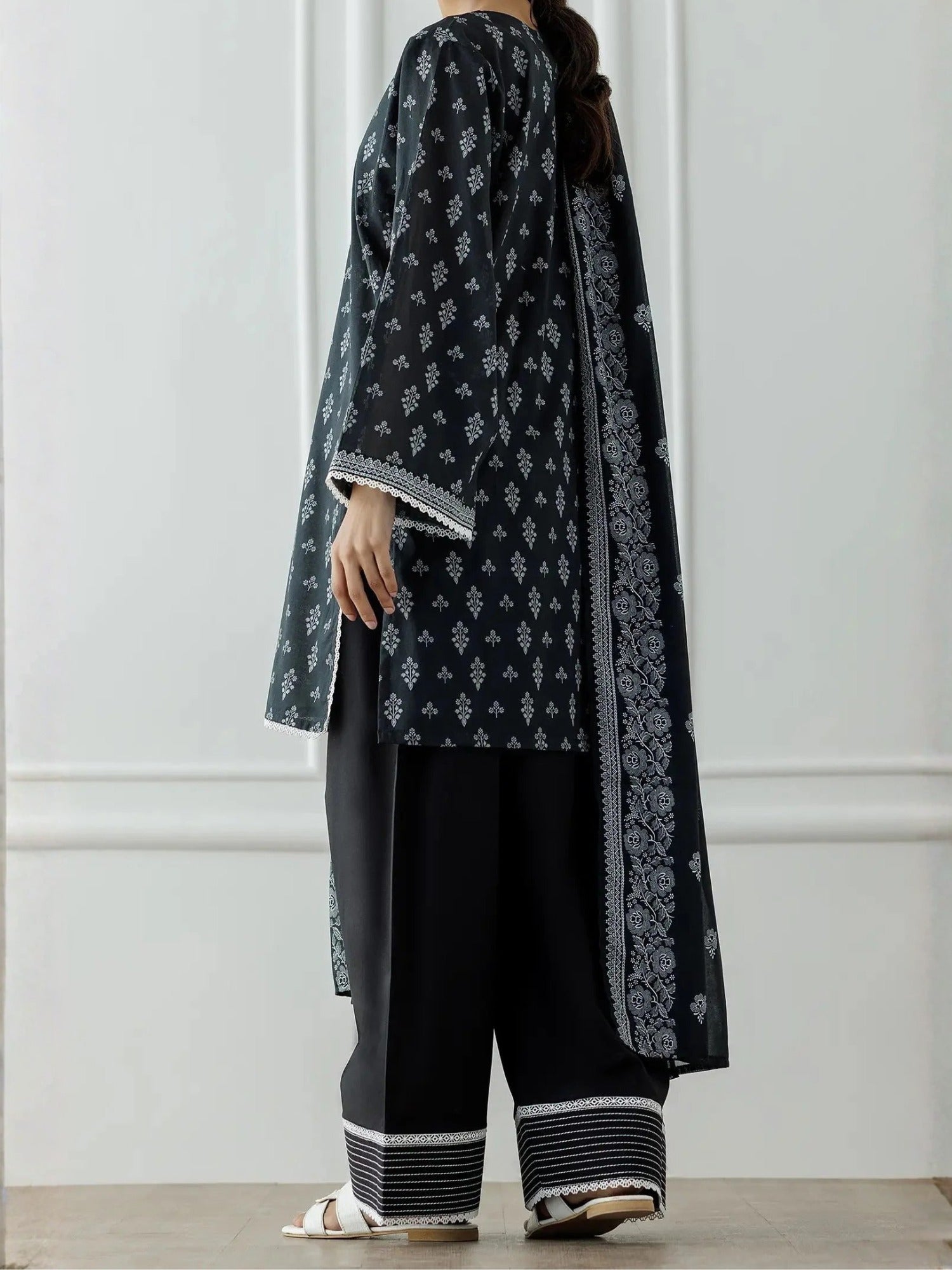 Black -Orient Lawn Printed Unstitched 3-Piece Suit-OTL-25-030
