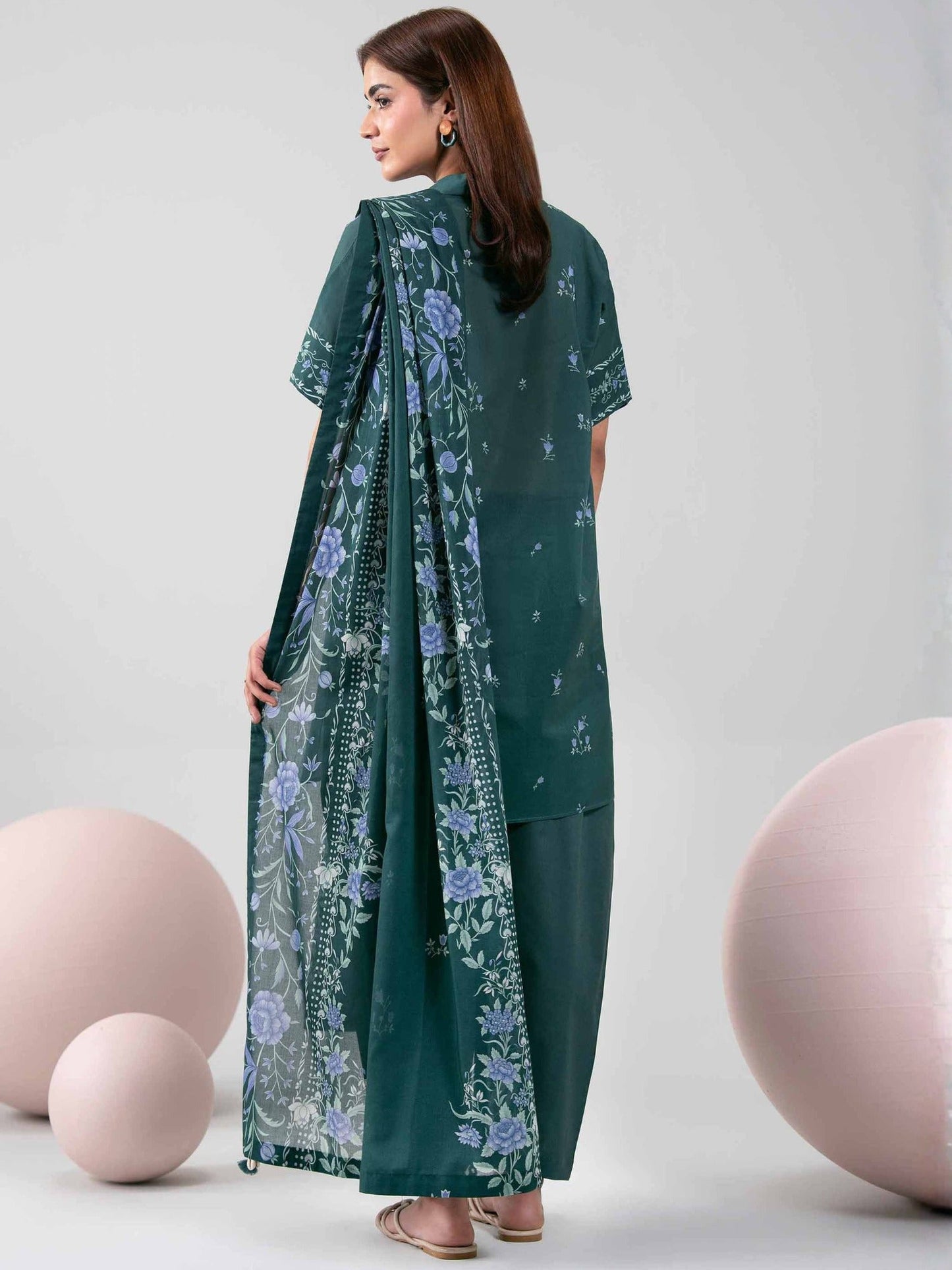 Green-Nishat Lawn Printed Unstitched 3-Piece Suit-42602341