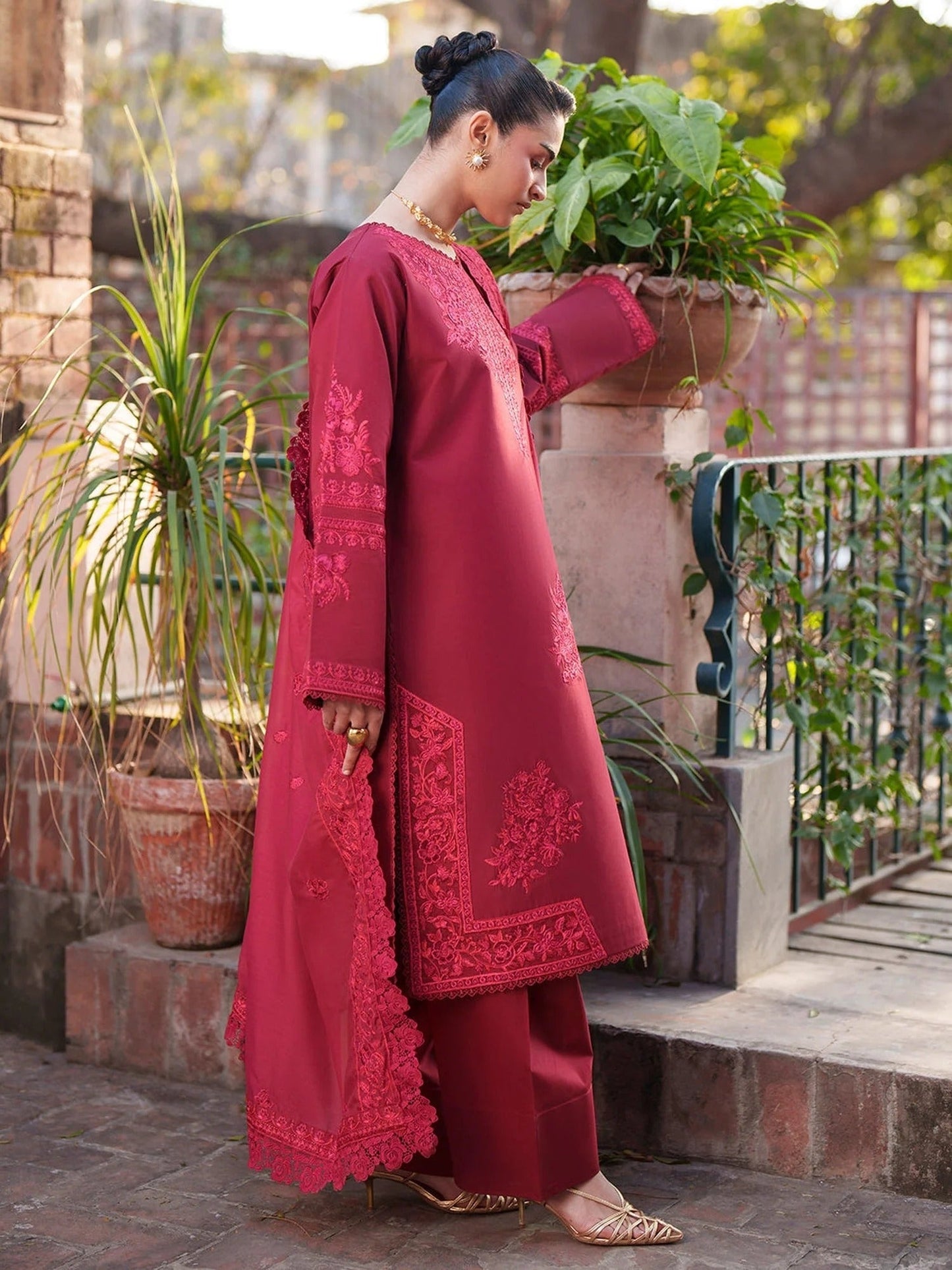Mahnur Fiona Lawn'26 Embroidered Stitched 3-Piece Suit-F-07