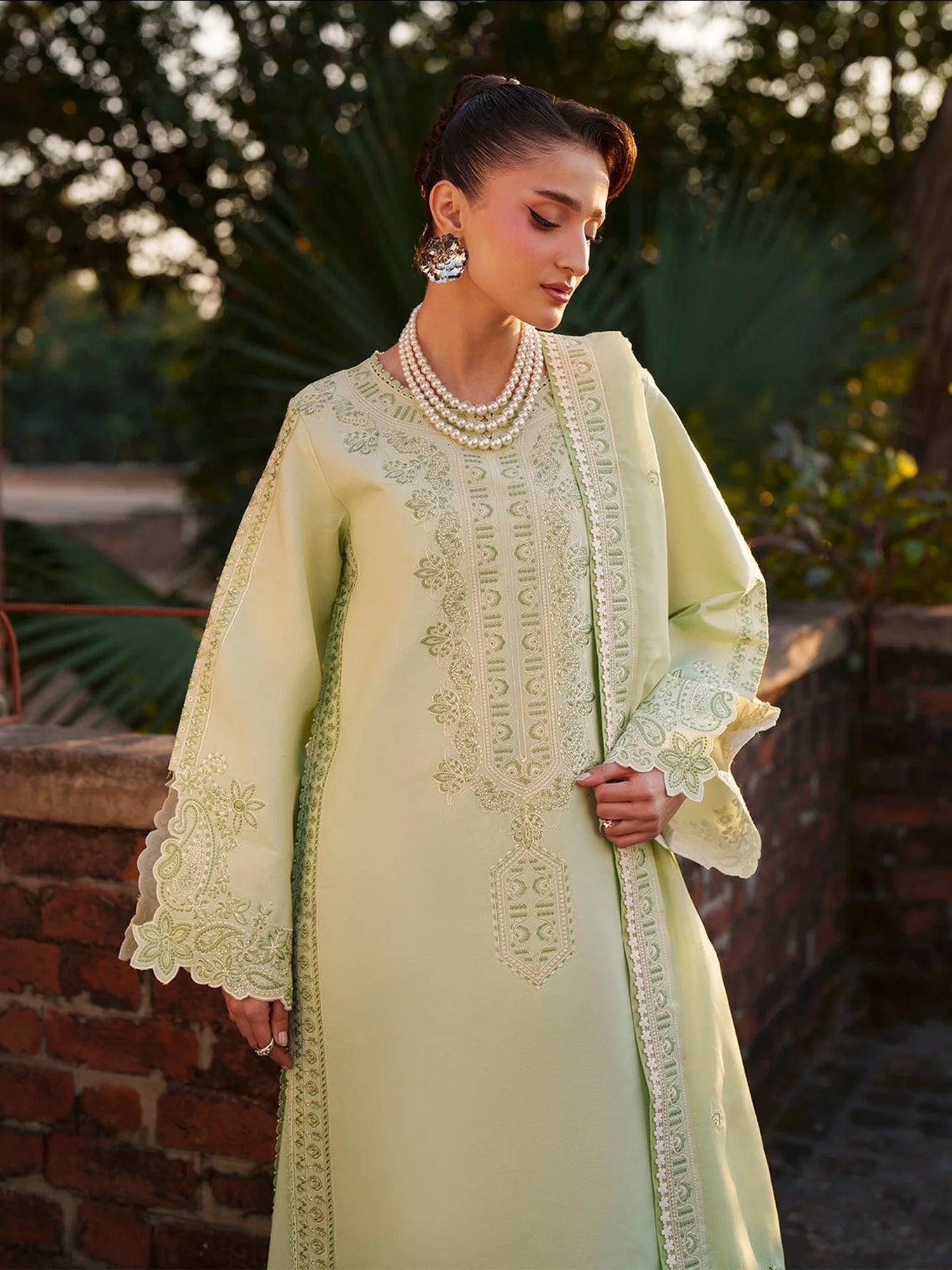 Mahnur Fiona Lawn'26 Embroidered Stitched 3-Piece Suit-F-14