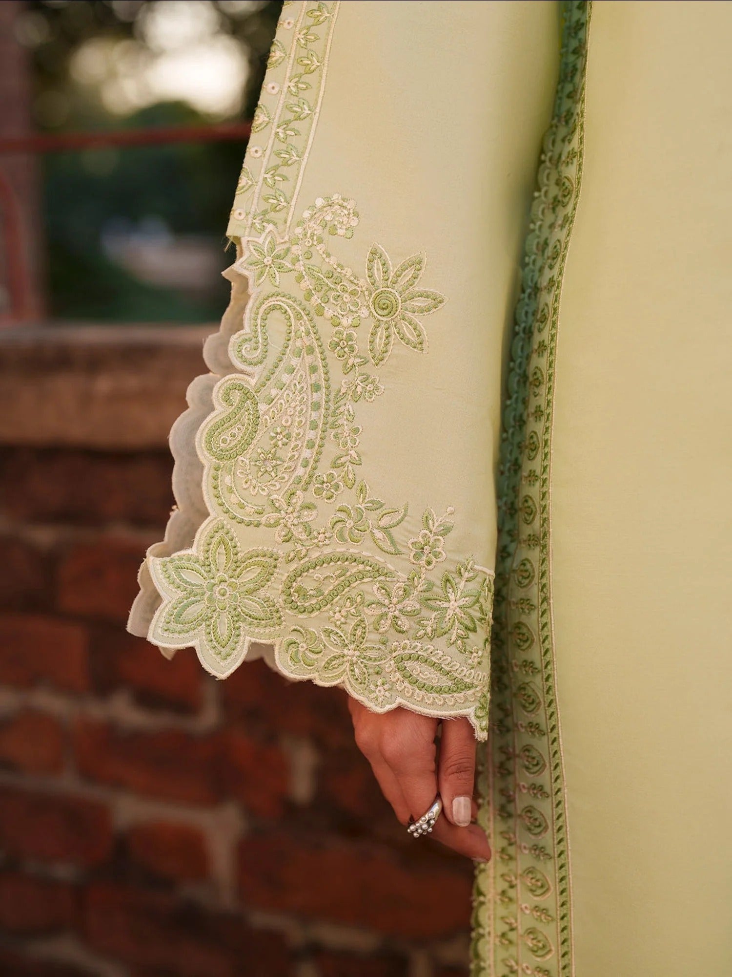 Mahnur Fiona Lawn'26 Embroidered Stitched 3-Piece Suit-F-14