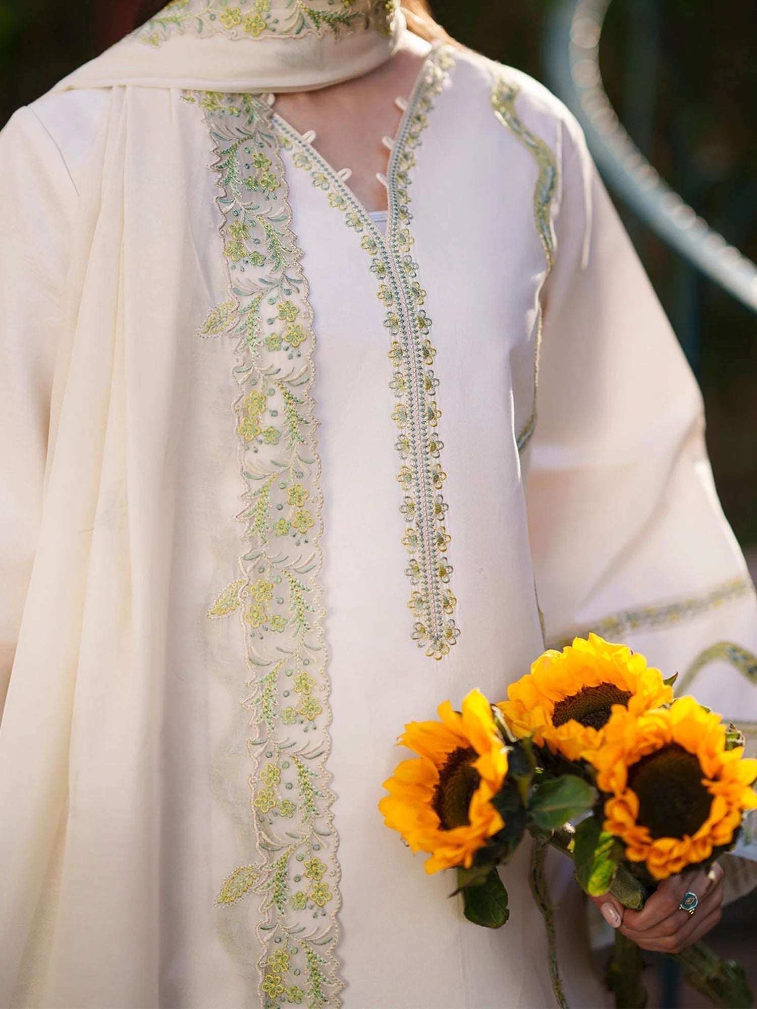 Mahnur Fiona Lawn'26 Embroidered Stitched 3-Piece Suit-F-03