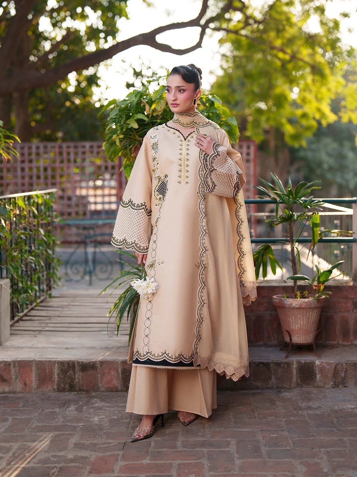 Mahnur Fiona Lawn'26 Embroidered Stitched 3-Piece Suit-F-04