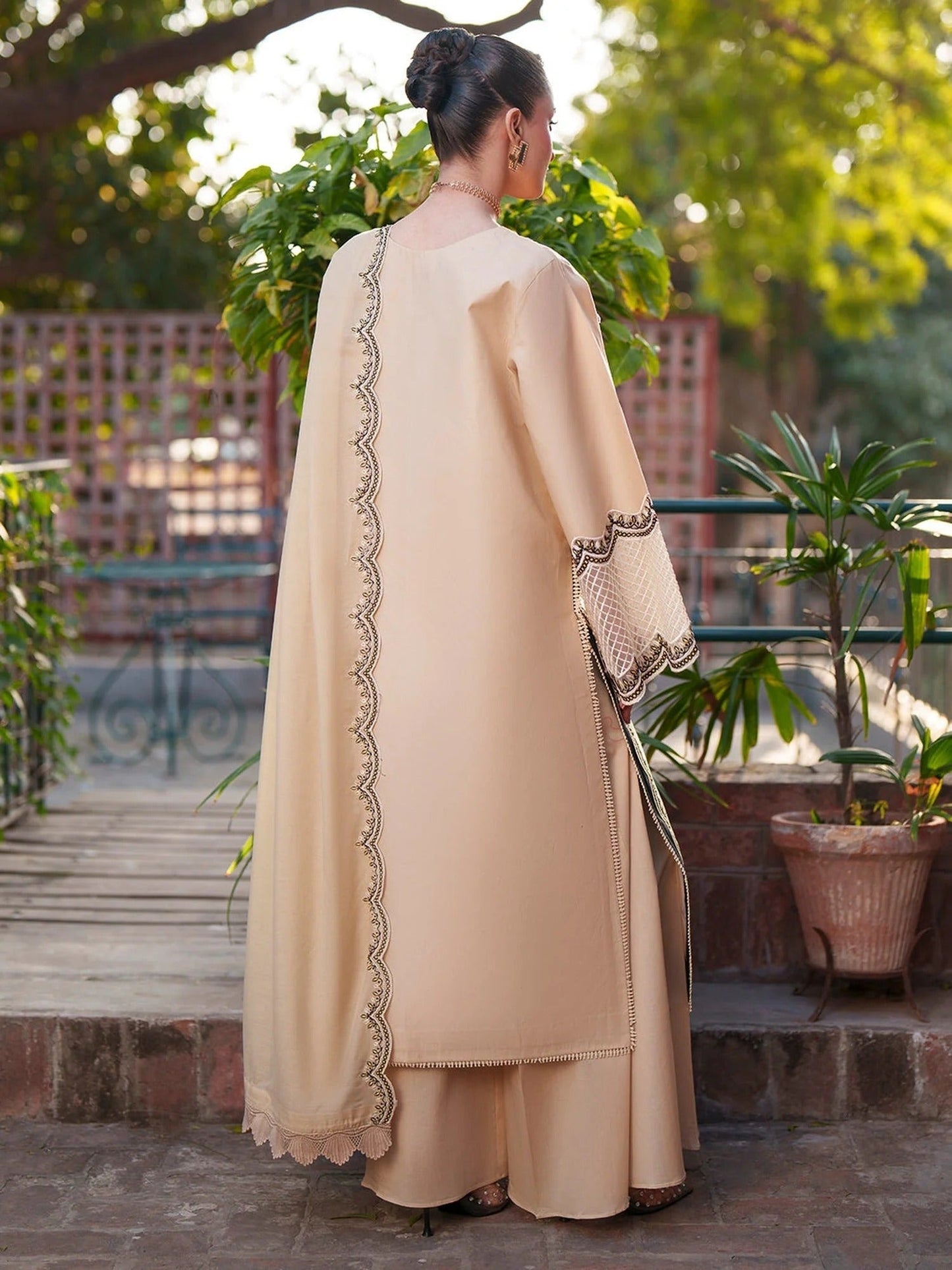 Mahnur Fiona Lawn'26 Embroidered Stitched 3-Piece Suit-F-04