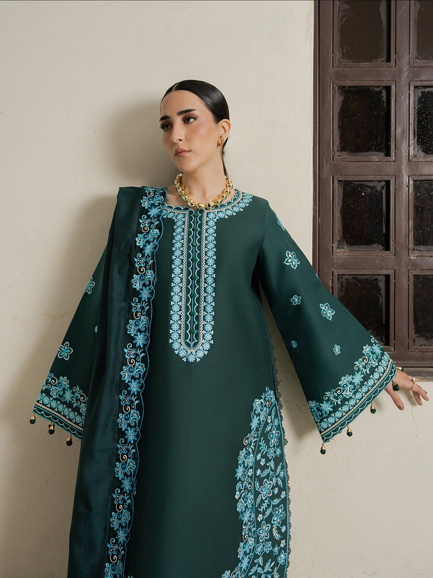 Green-Mahnur Amaya Lawn'26 Embroidered Unstitched 3-Piece Suit-MU-04