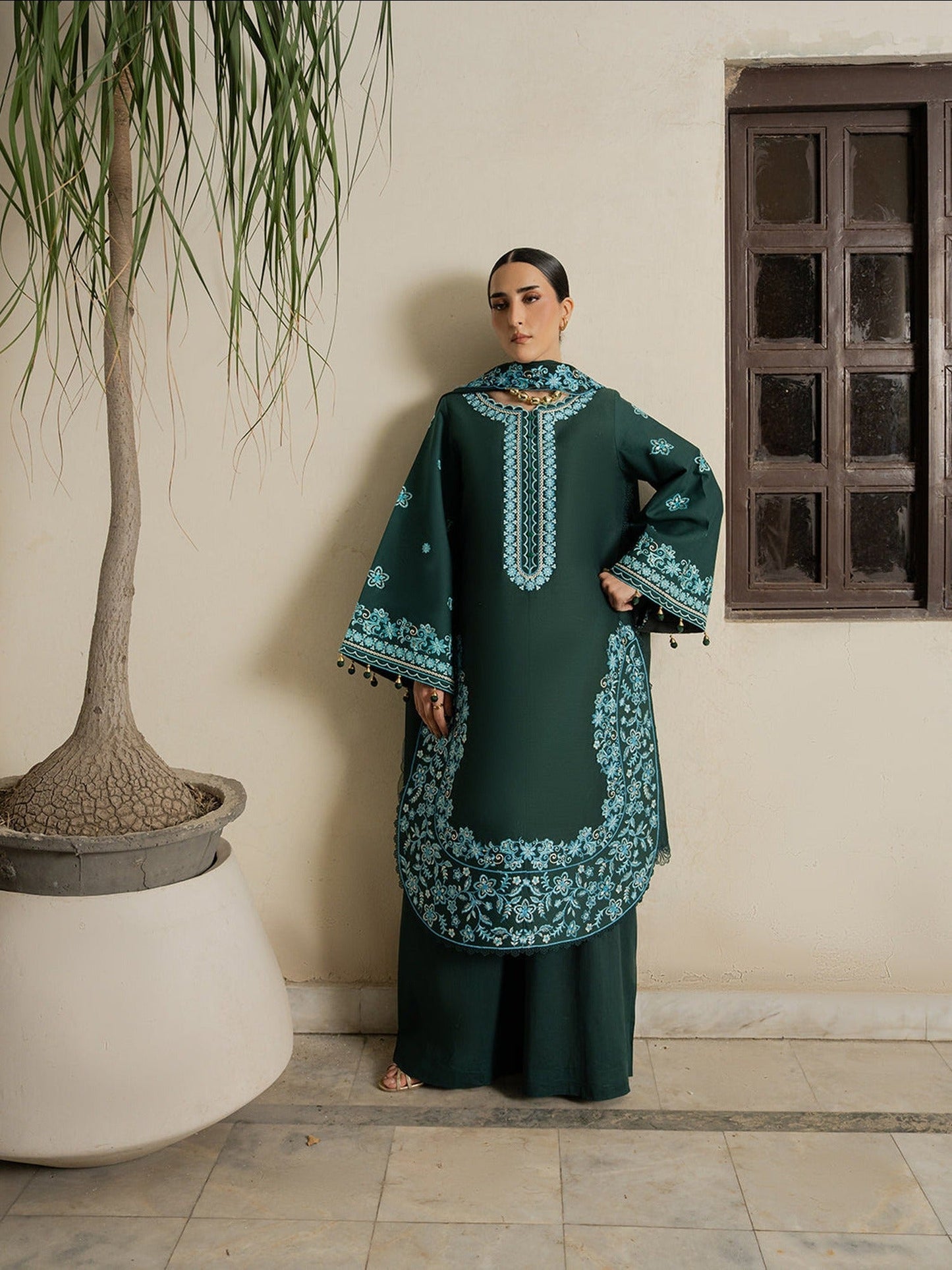 Green-Mahnur Amaya Lawn'26 Embroidered Unstitched 3-Piece Suit-MU-04