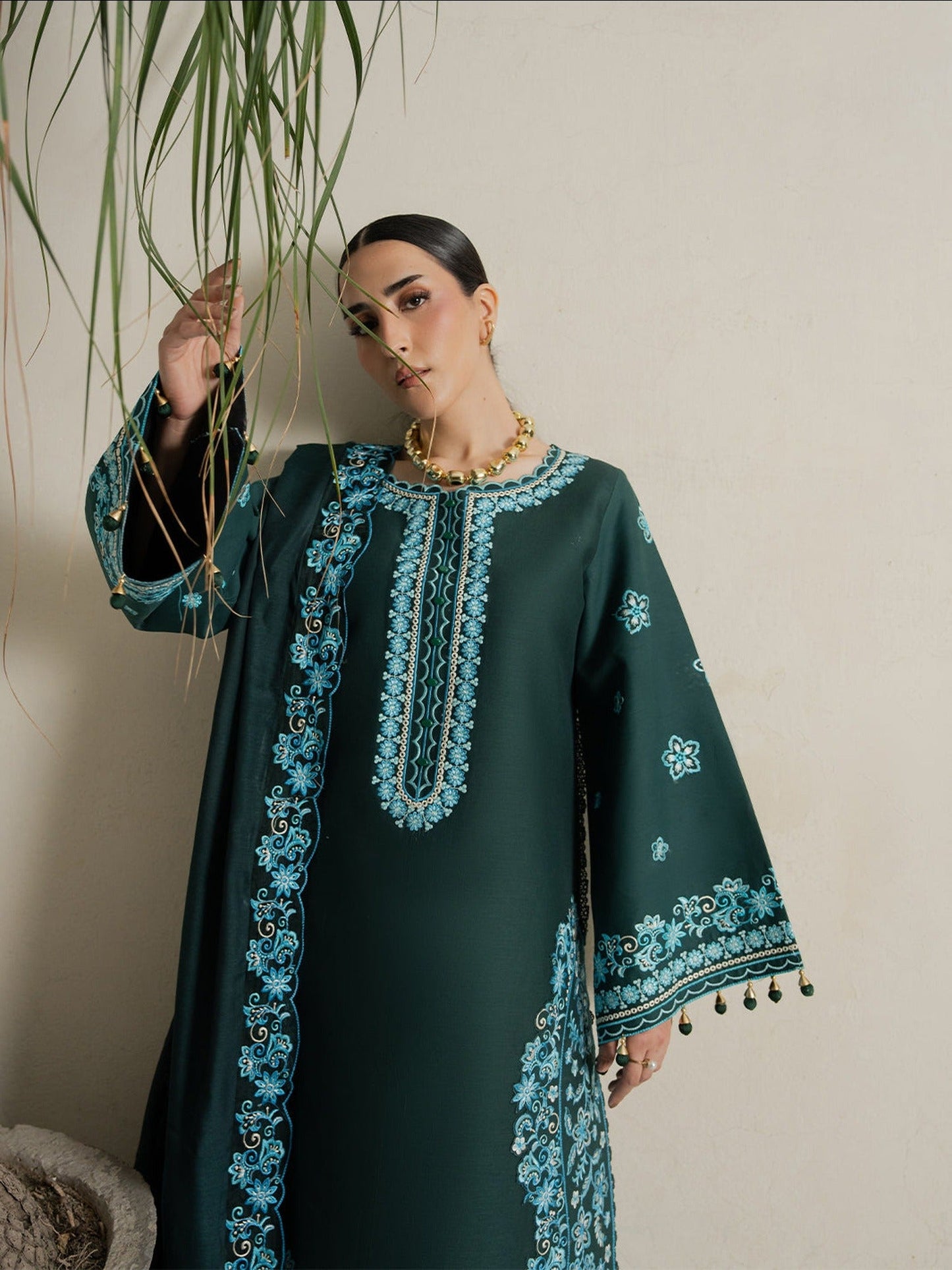 Green-Mahnur Amaya Lawn'26 Embroidered Unstitched 3-Piece Suit-MU-04