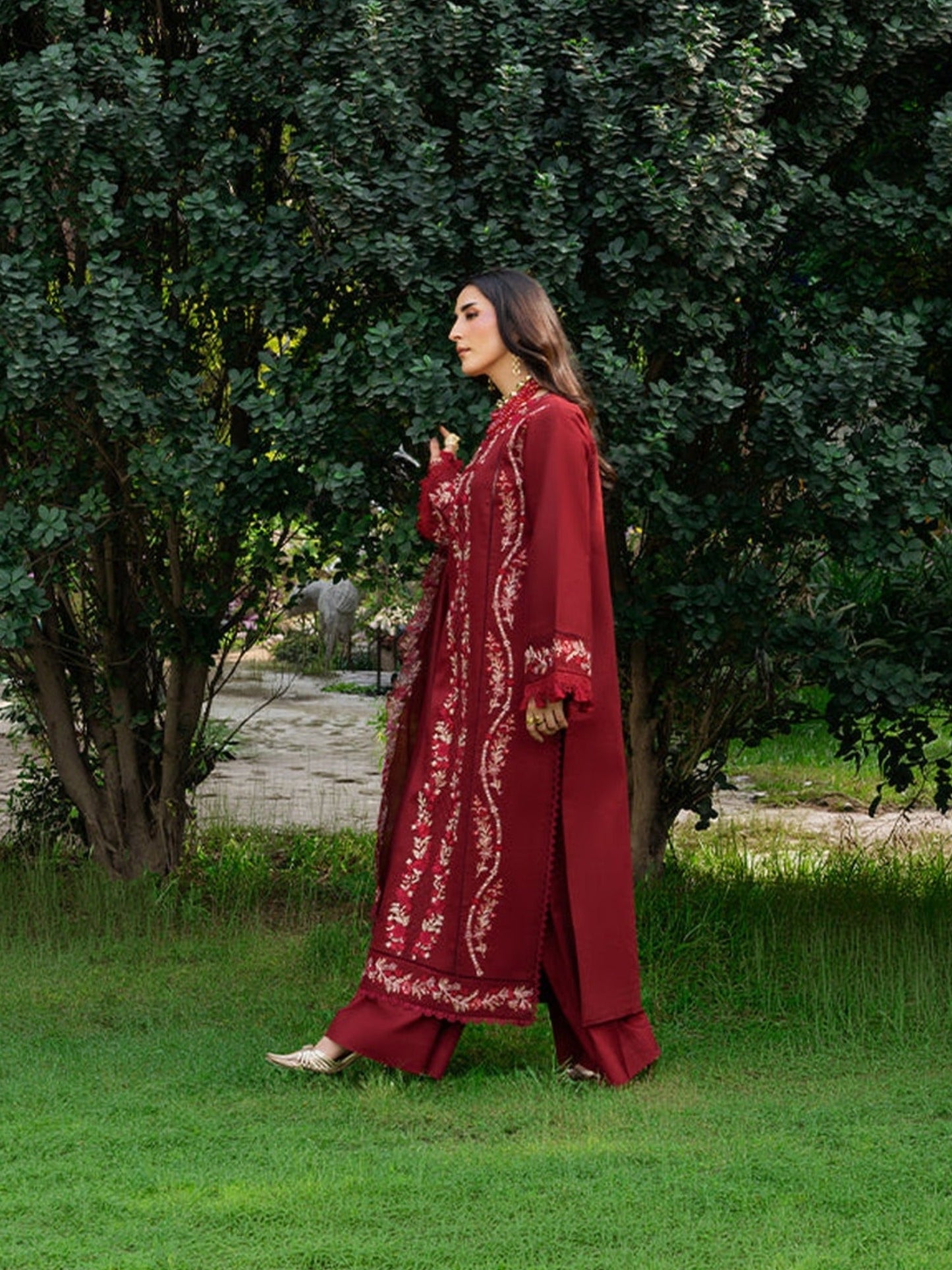 Maroon Mahnur Amaya Lawn'26 Embroidered Unstitched 3-Piece Suit-MU-09