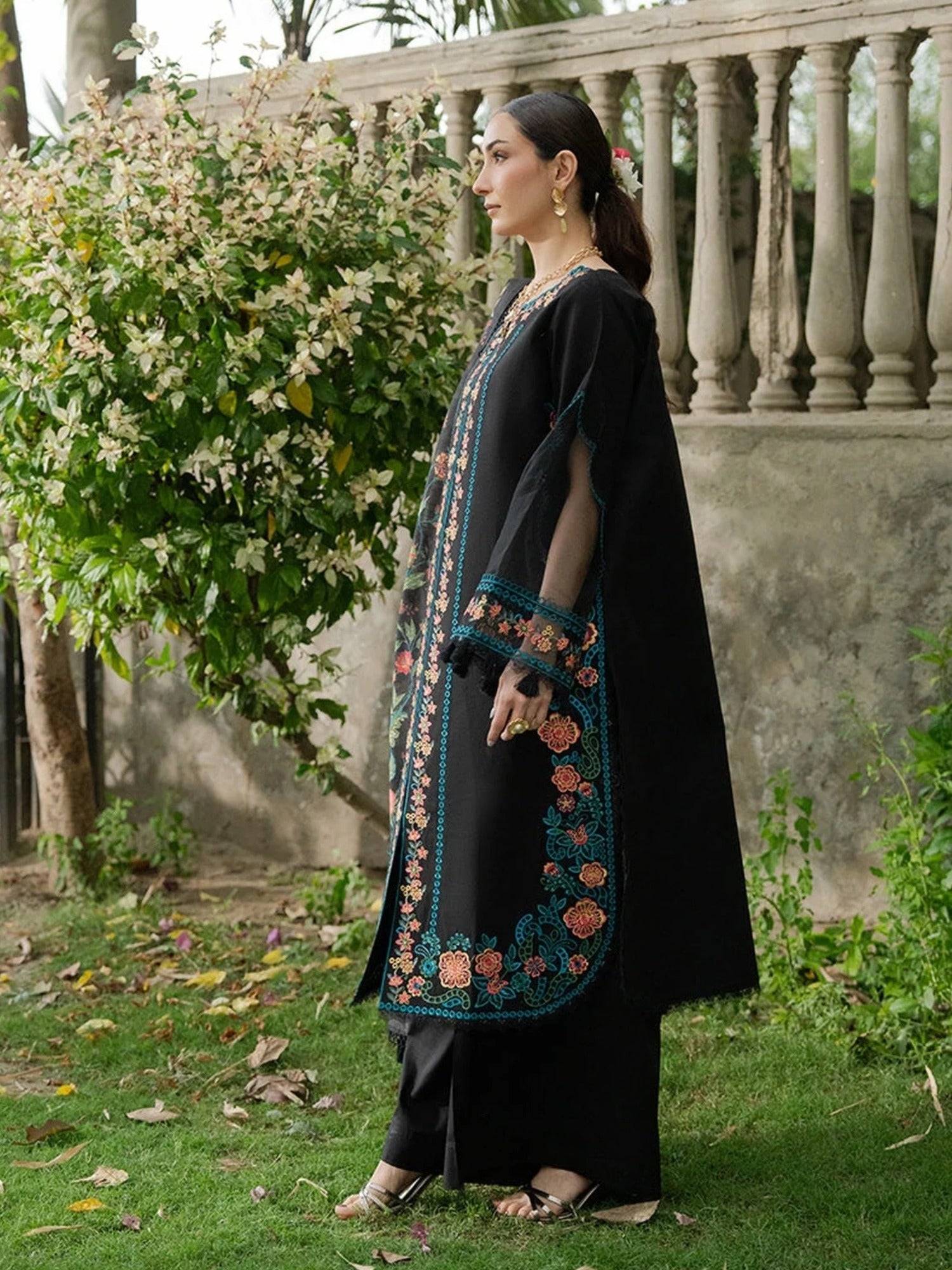 Black Mahnur Amaya Lawn'26 Embroidered Unstitched 3-Piece Suit-MU-06