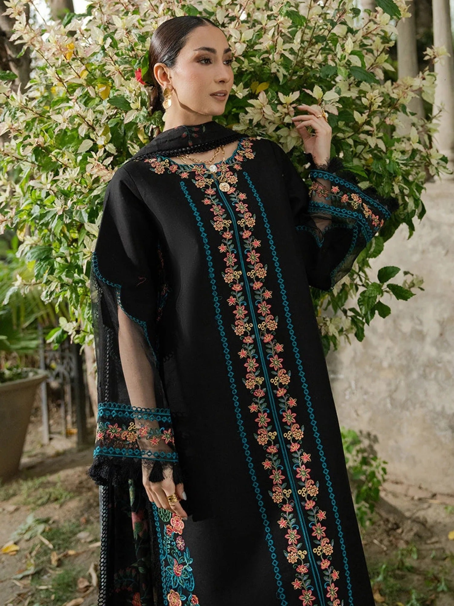 Black Mahnur Amaya Lawn'26 Embroidered Unstitched 3-Piece Suit-MU-06