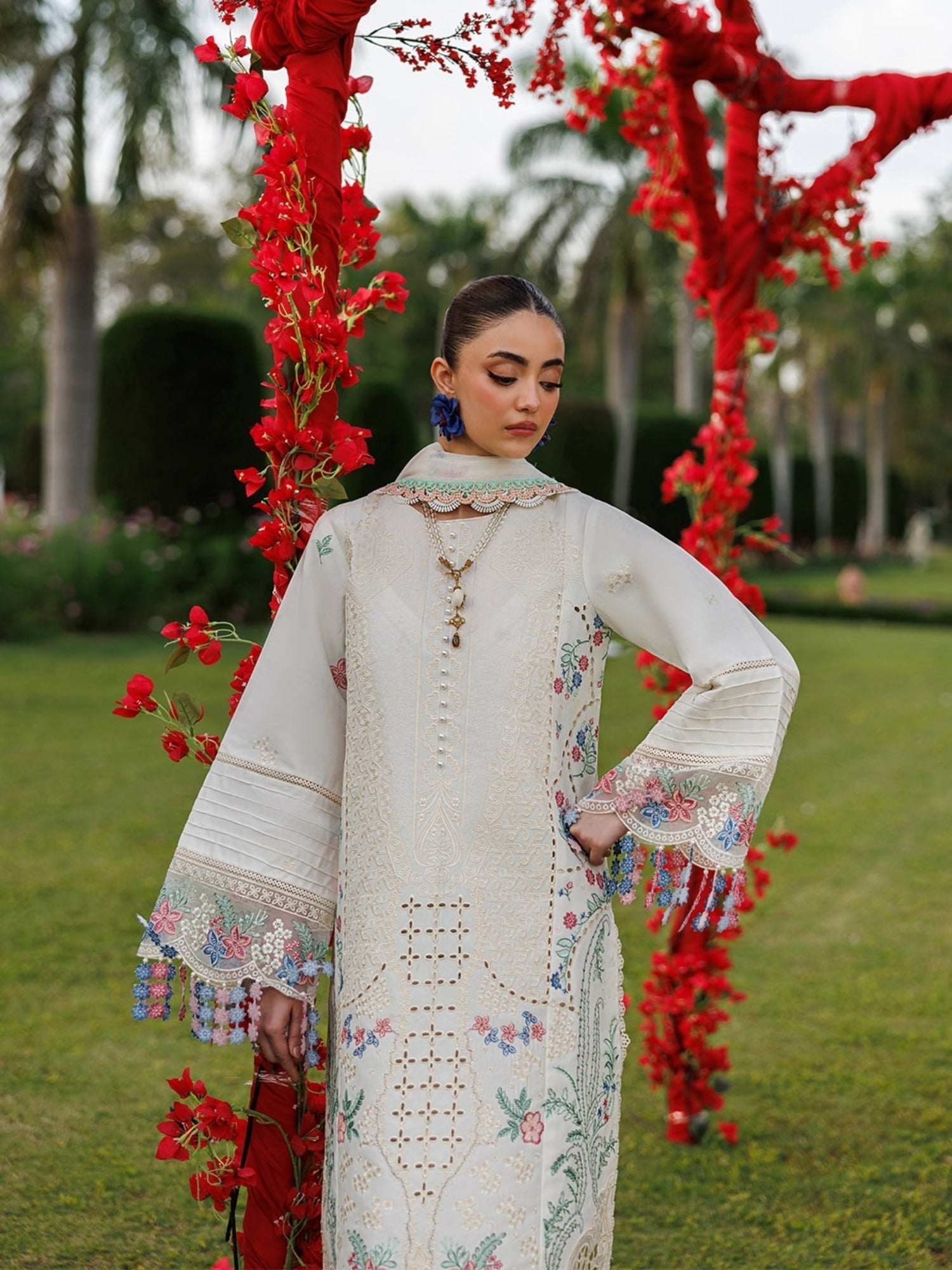 White-Mahnur Morbagh Luxury Lawn'26 Embroidered Unstitched 3-Piece Suit-M-03