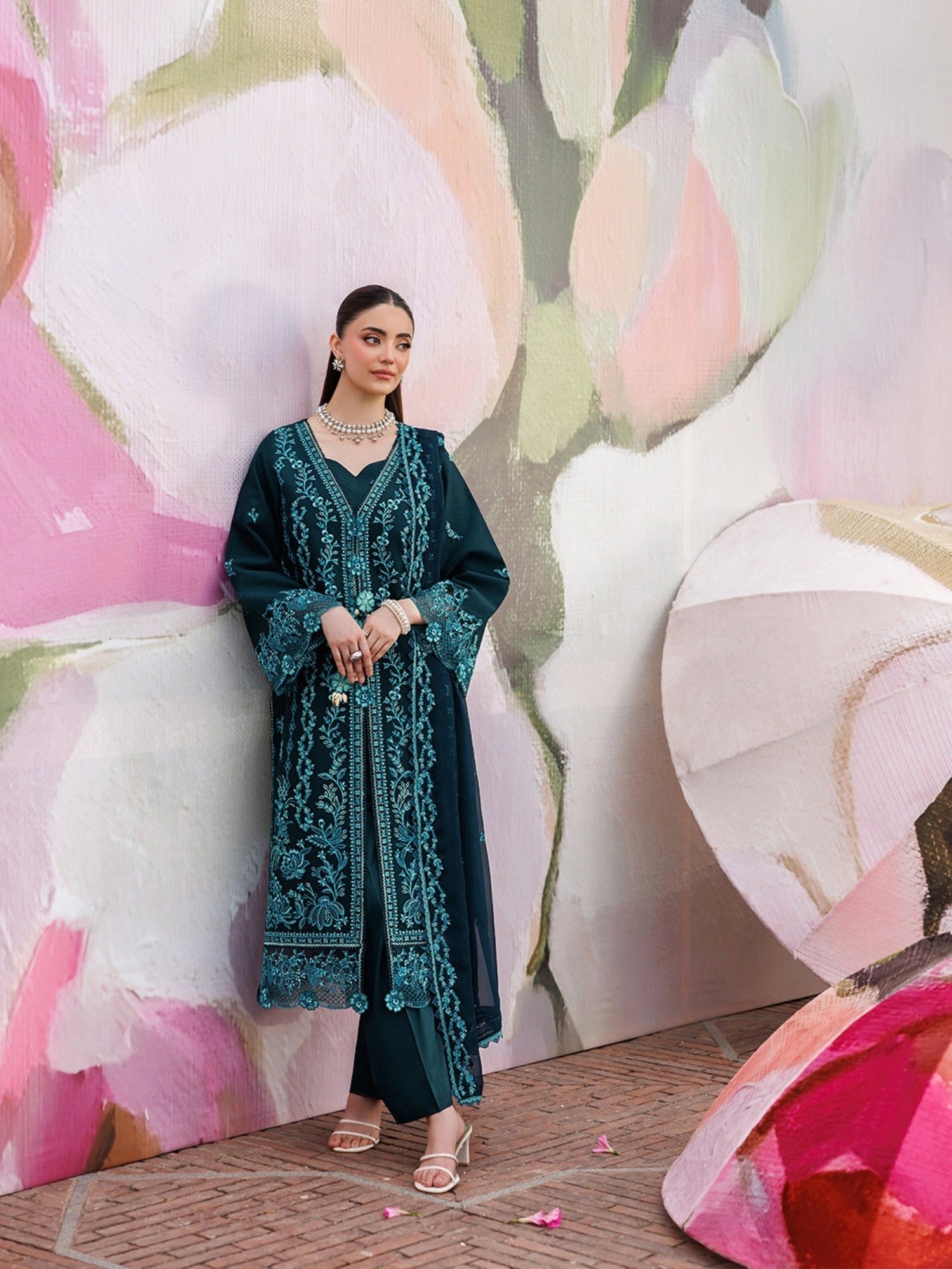 Green-Mahnur Morbagh Luxury Lawn'26 Embroidered Unstitched 3-Piece Suit-M-04