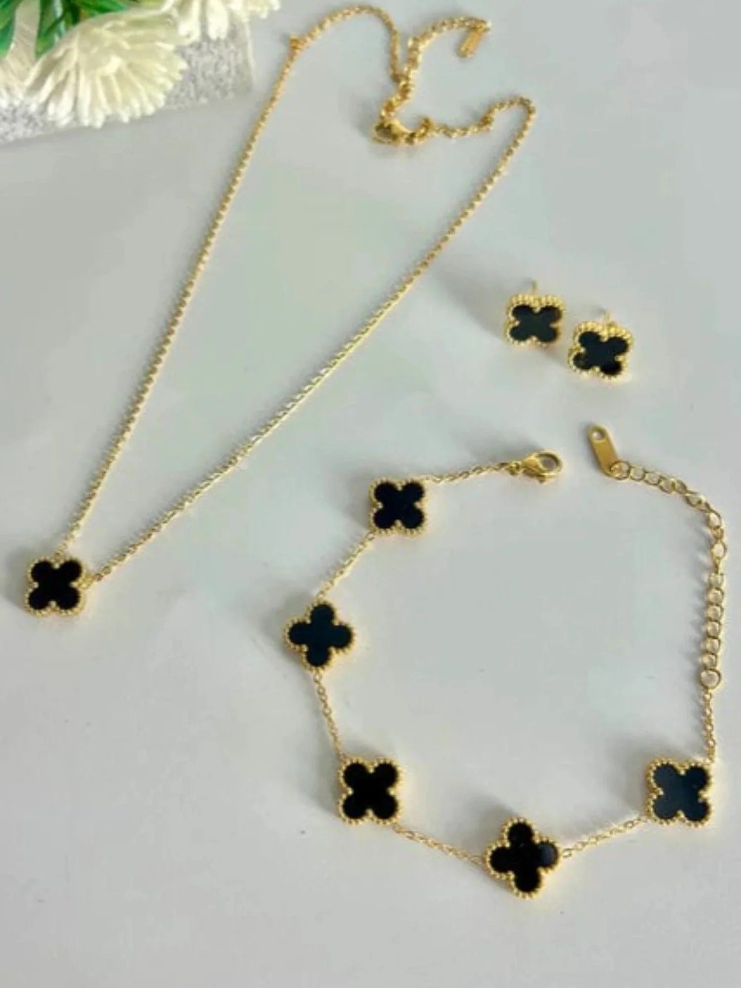 Famus by Mahay Clover Jewellery Set