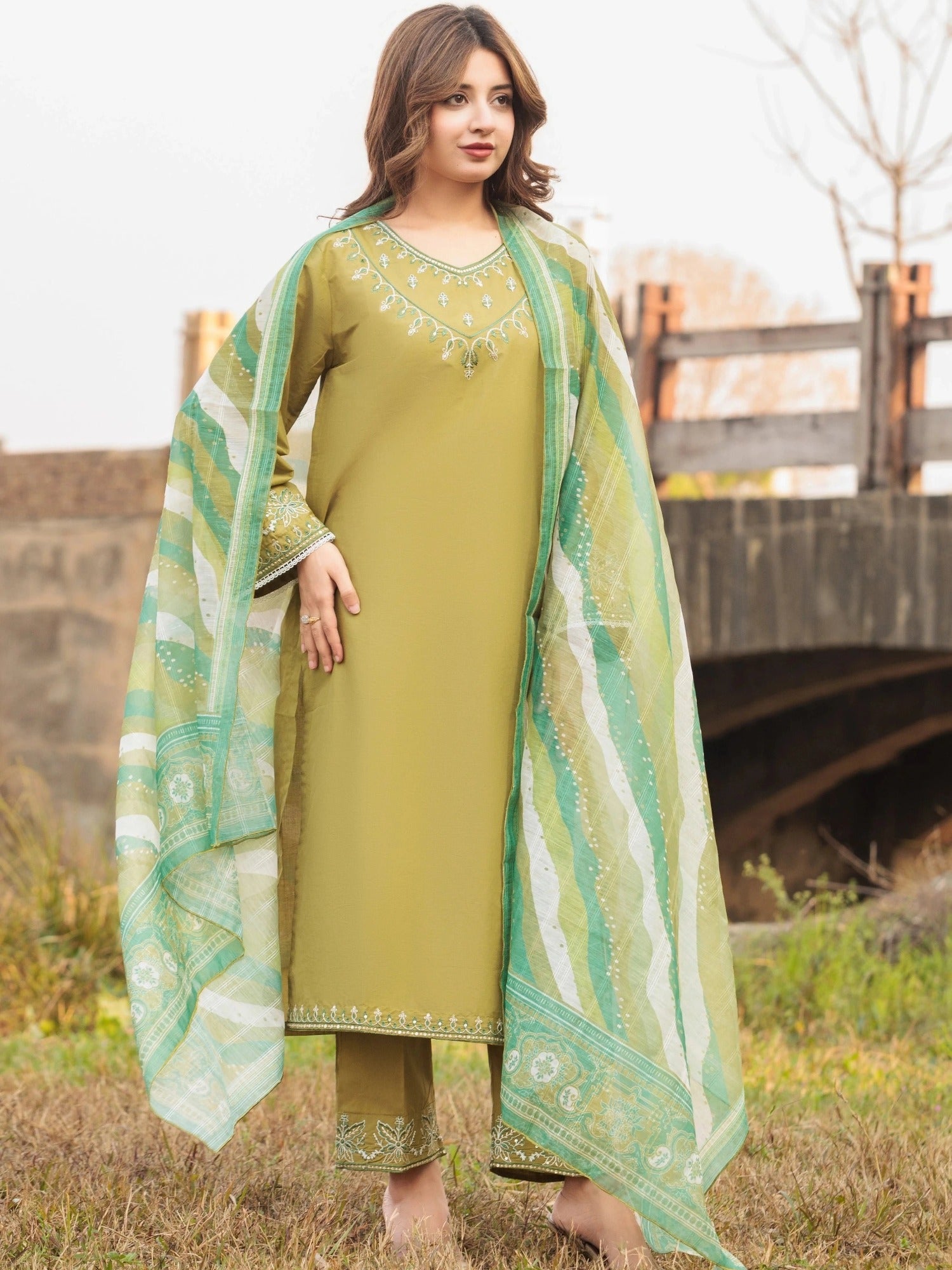Green MAK Fashion Isra Lawn Drop'1 Embroidered Stitched 3-Piece Suit-Rubina